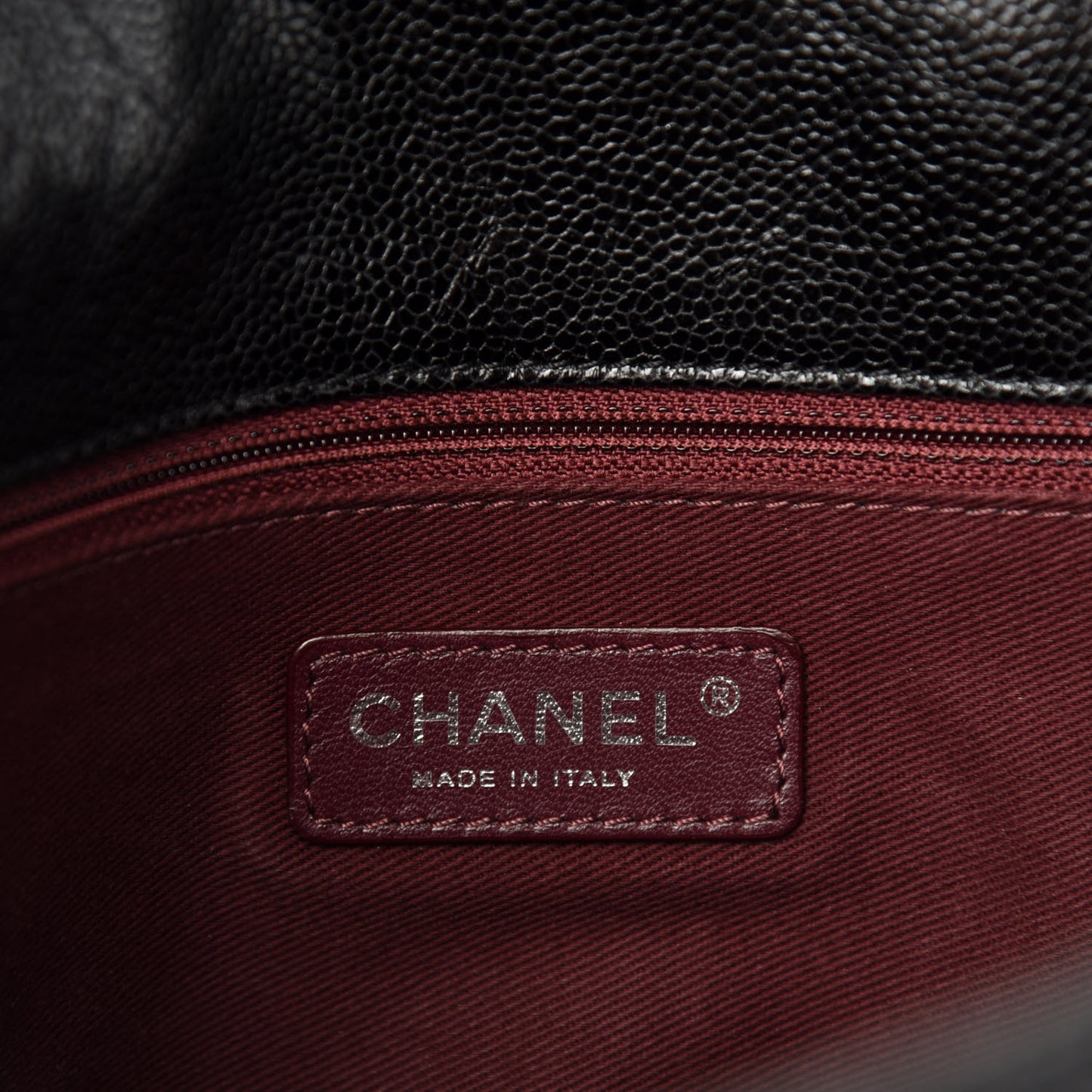 Crumpled Grained Calfskin Jumbo CC Crave Flap Black