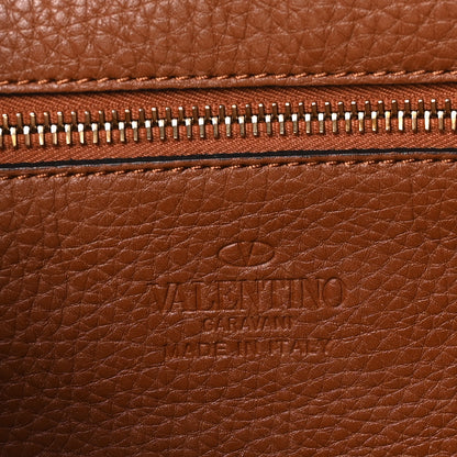 Valentino Garavani Pebbled Calfskin Small Rockstud Flip-Lock Messenger Bag Light Cuir 6 of 11