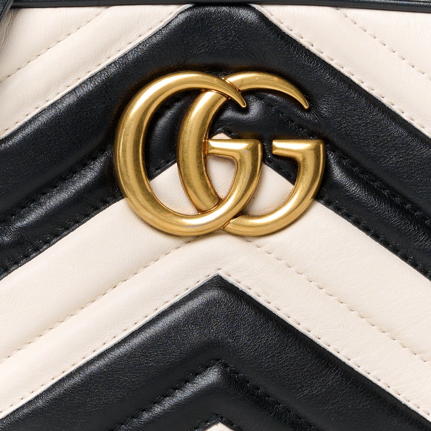 Gucci Calfskin Matelasse Small GG Marmont Chain Shoulder Bag Black White 9 of 11