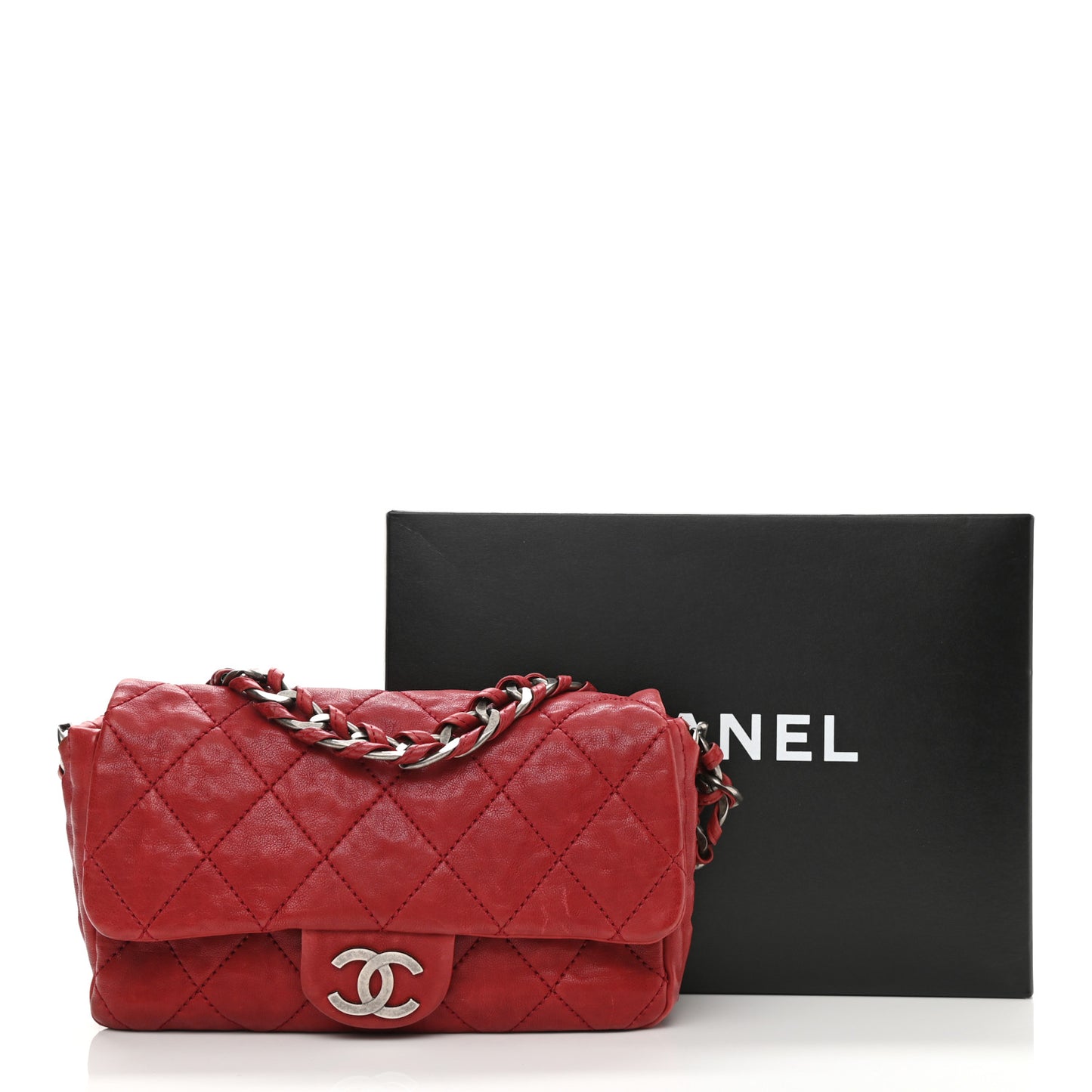 Calfskin Quilted Medium Modern Chain Flap Red