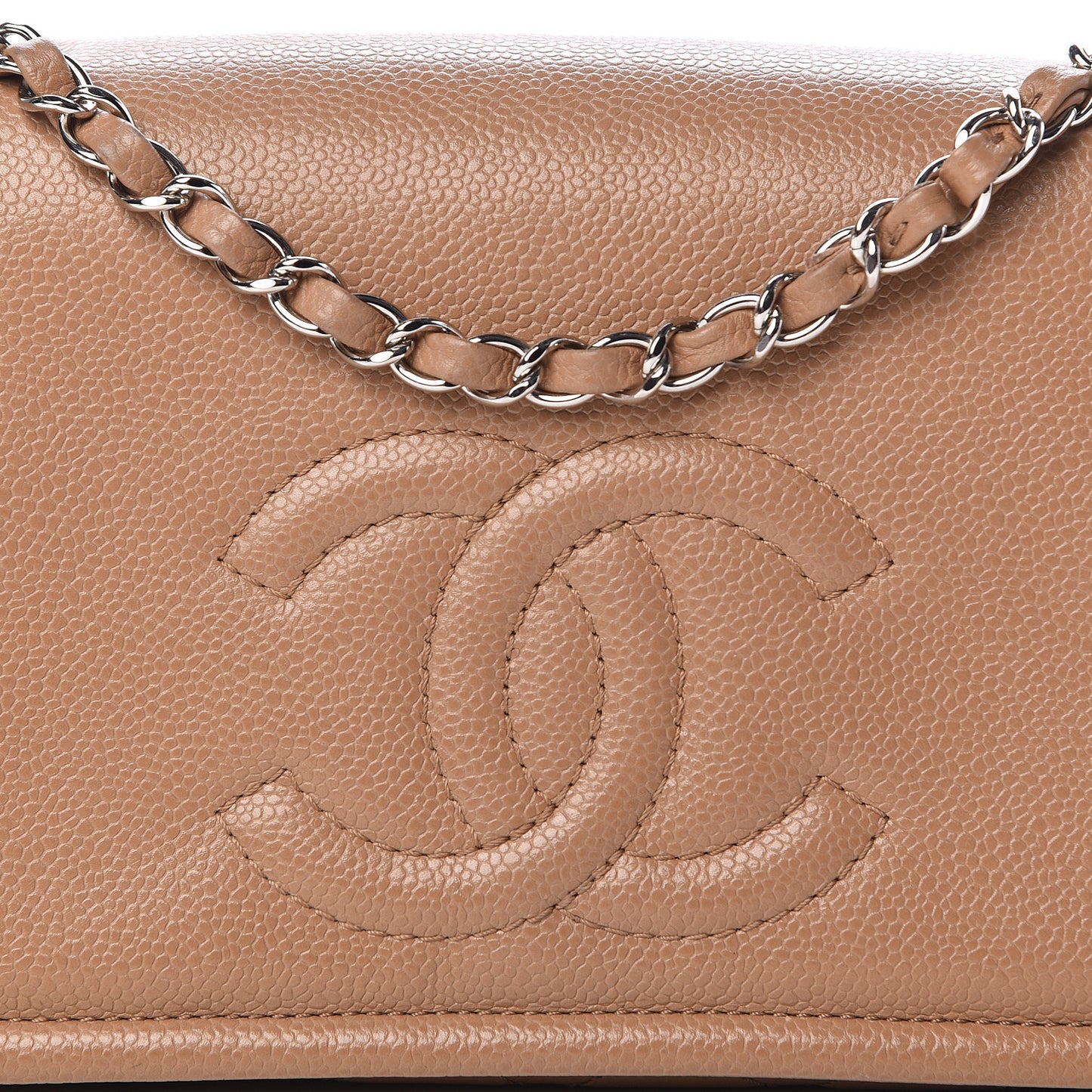 Caviar Medium Timeless CC Flap Beige