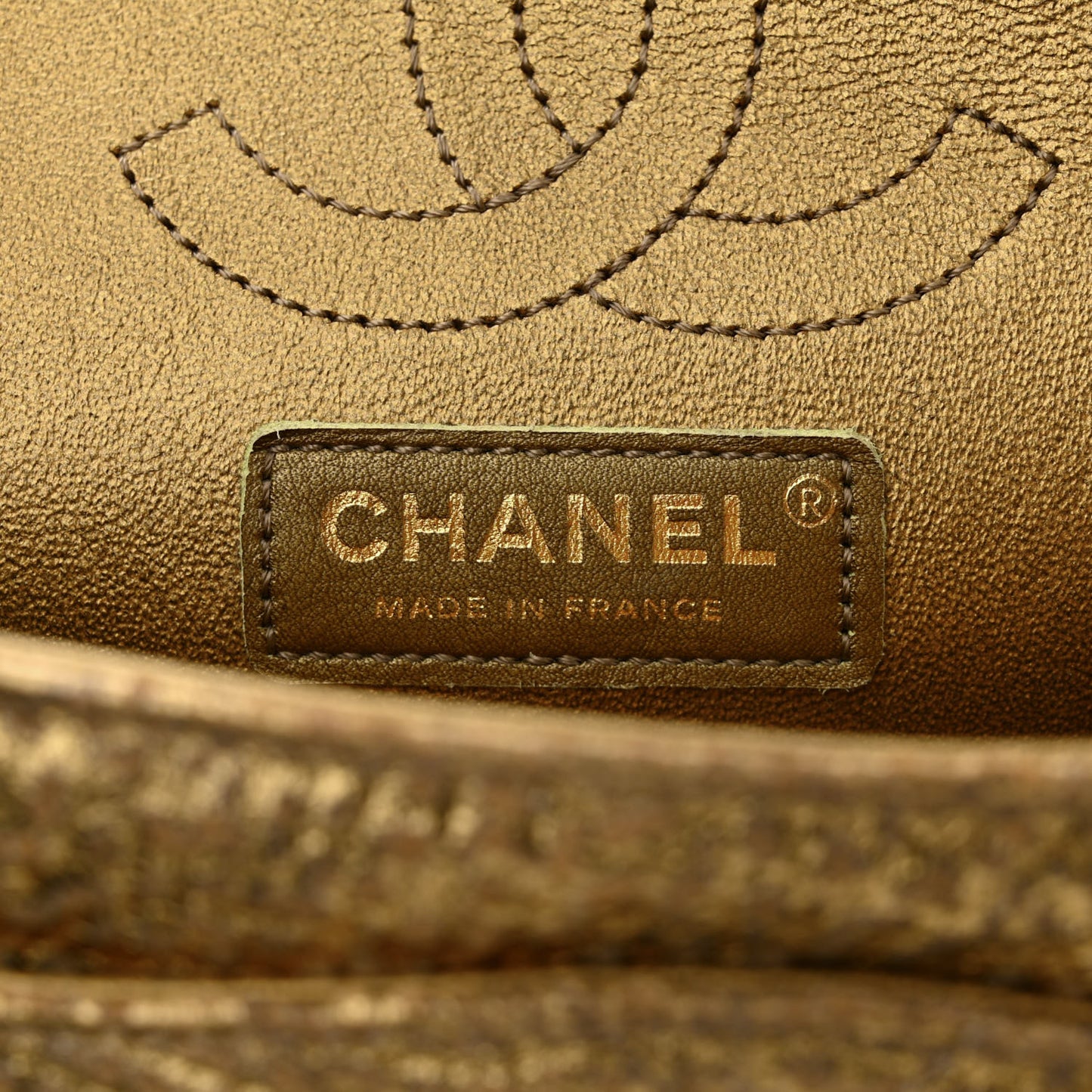 Metallic Grained Calfskin Chevron Quilted 2.55 Reissue 224 Flap Gold