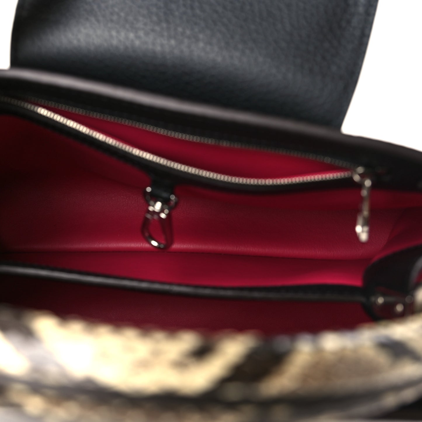 Taurillon Snakeskin Capucines MM Black