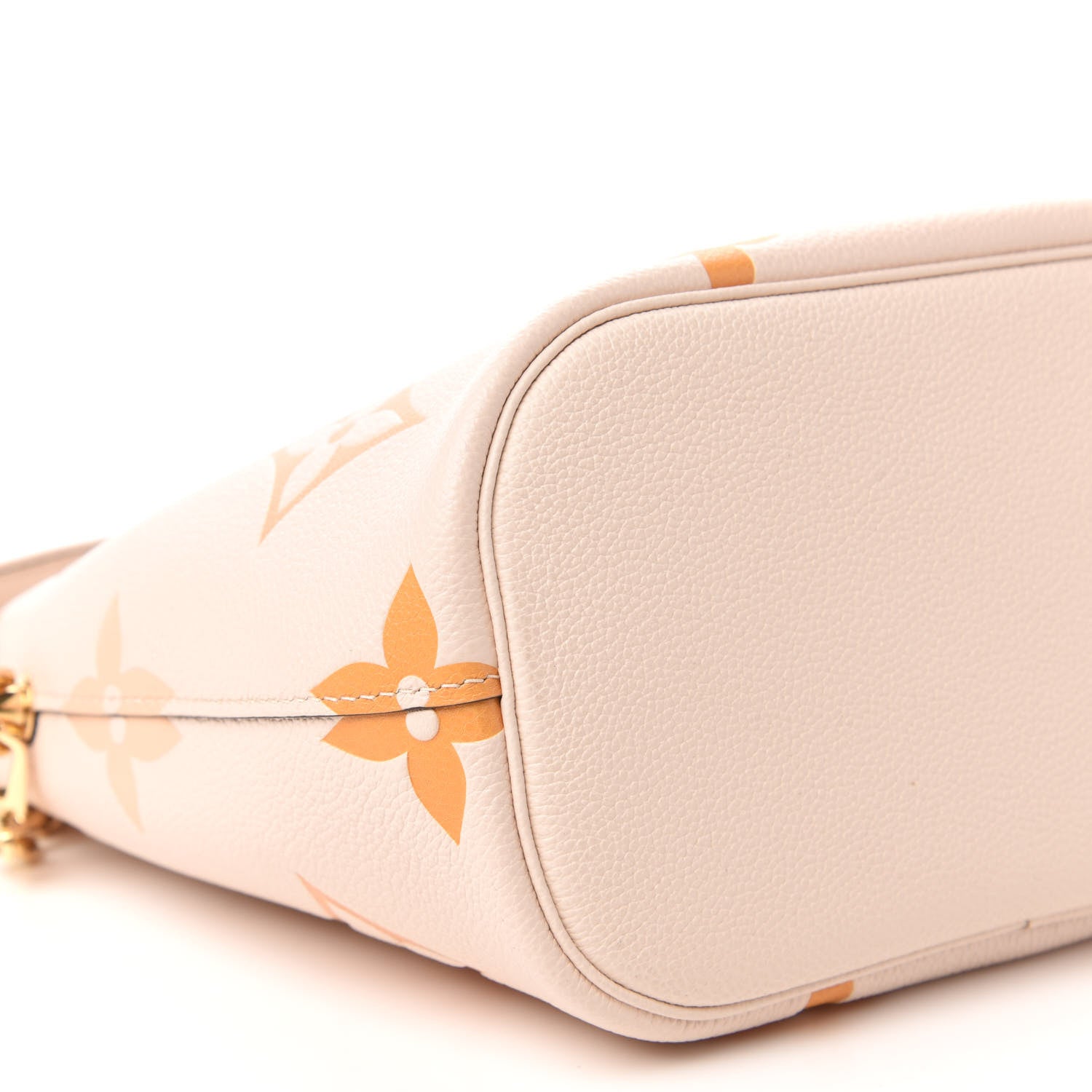 Louis Vuitton Empreinte Monogram Giant By The Pool Marshmallow Hobo Cream Saffron 6 of 10