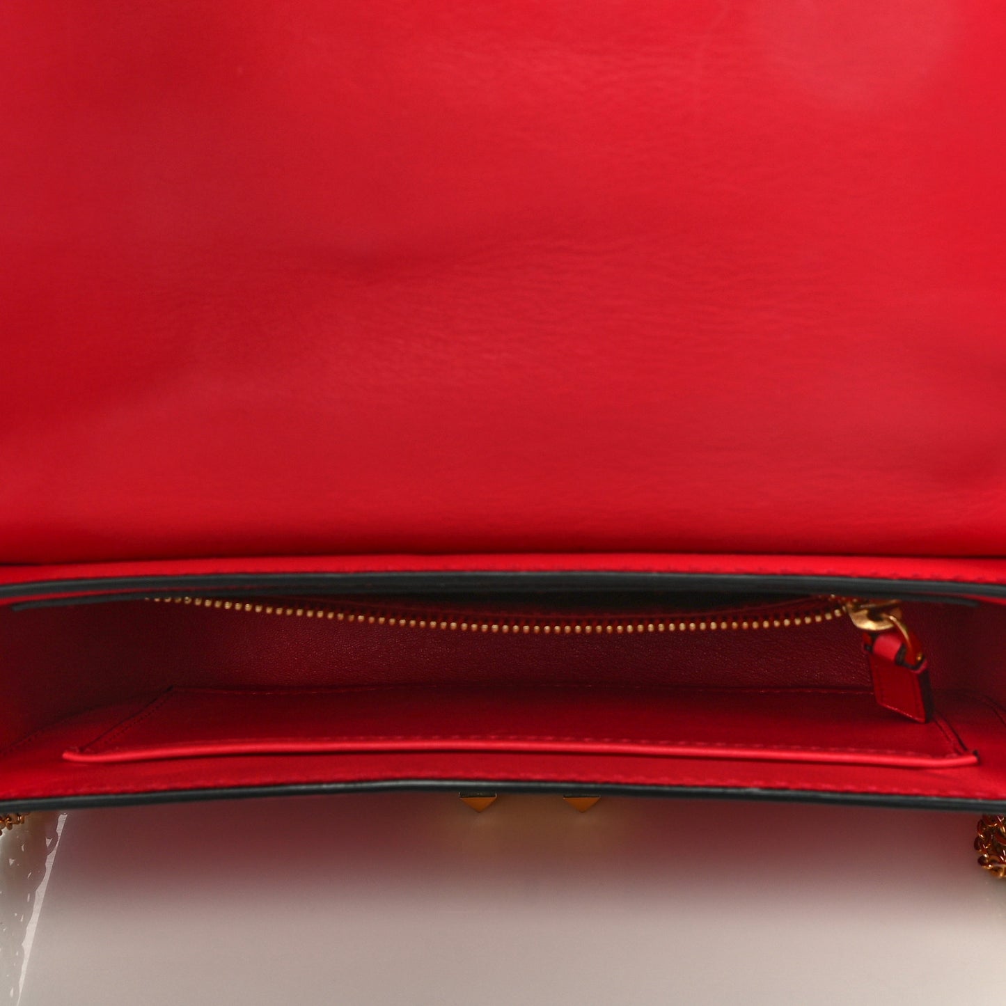 Vitello Multichain Shoulder Bag Red