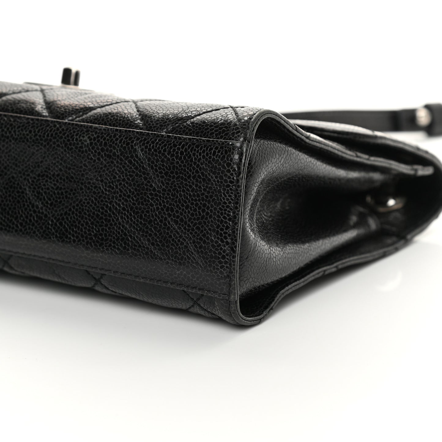 Crumpled Grained Calfskin Medium CC Crave Flap Black