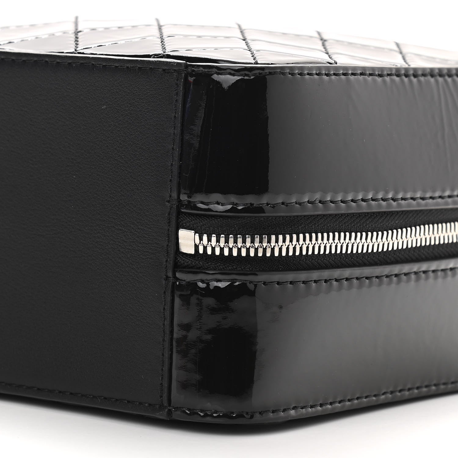 Chanel Patent Quilted Travel Kit Vanity Case Black 10 of 12