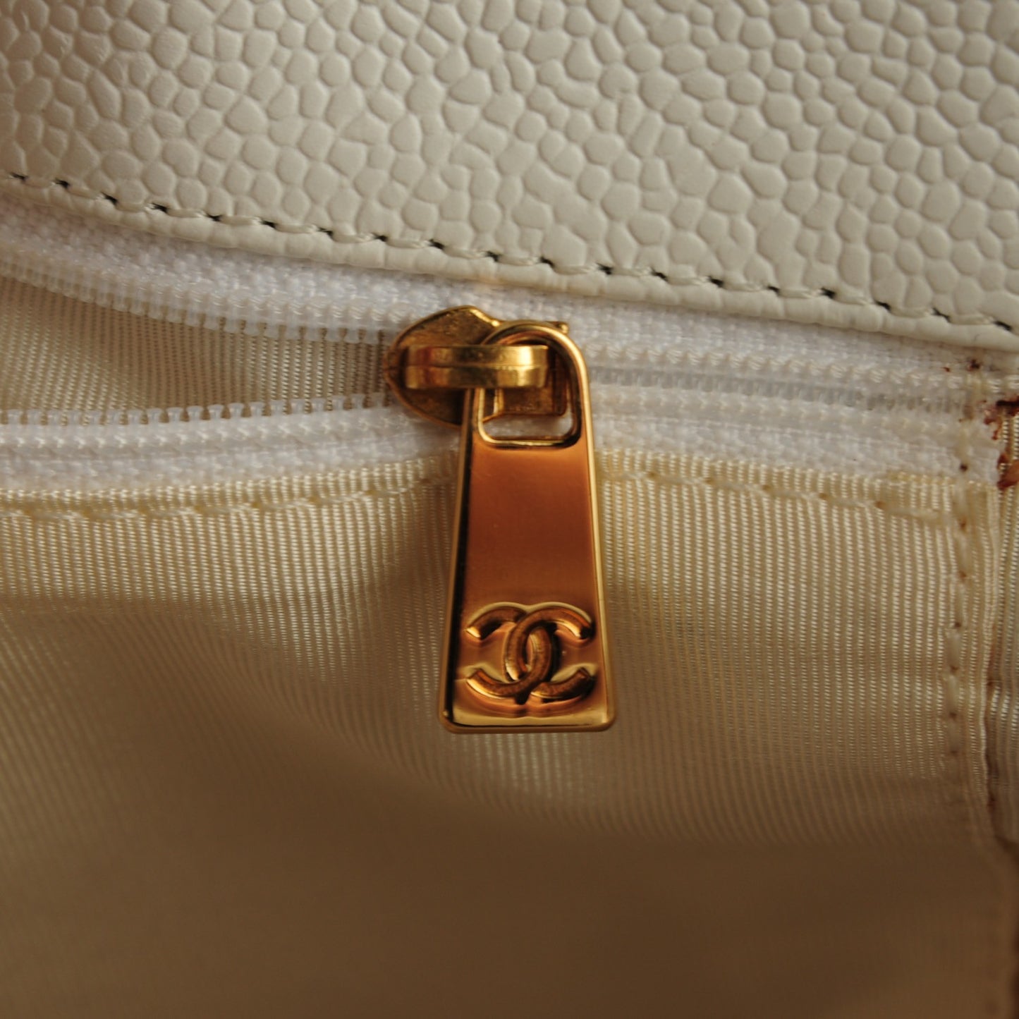Caviar CC Tote White