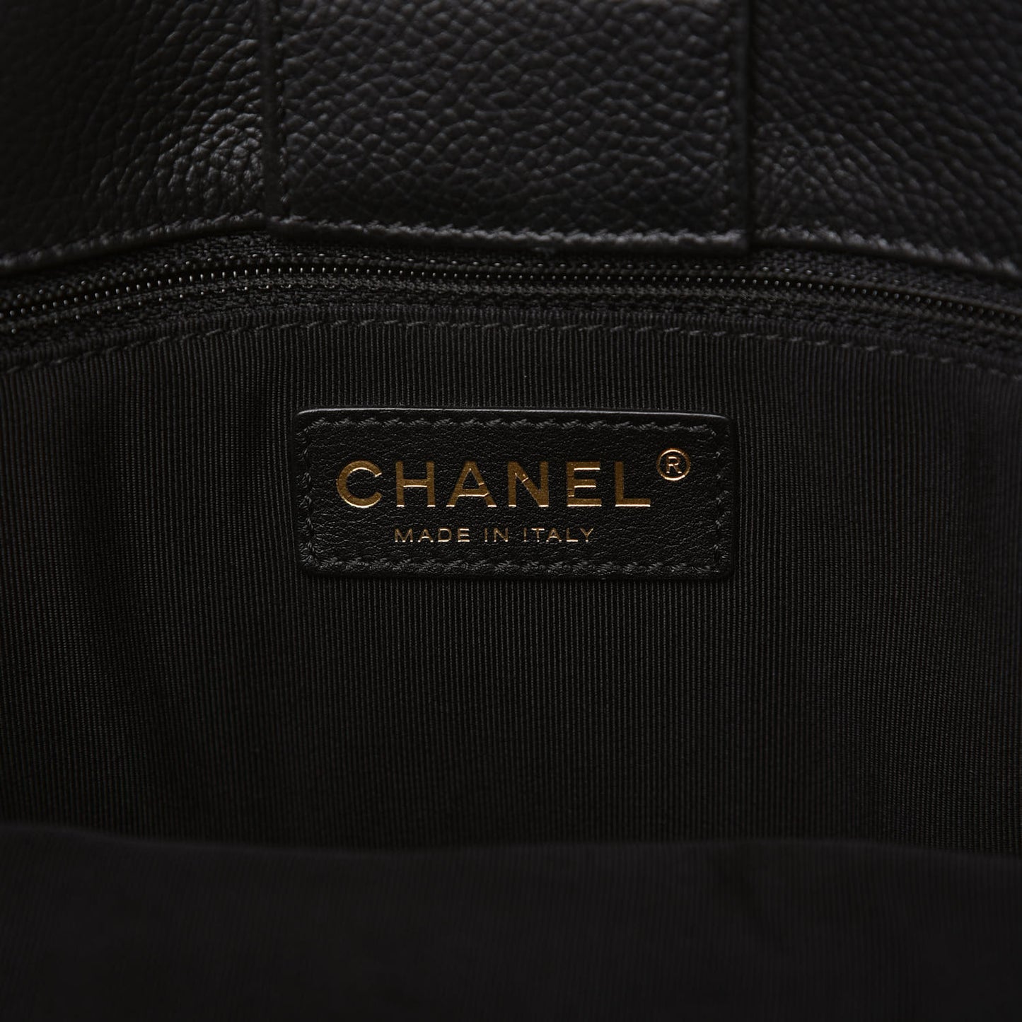 Calfskin Small Cerf Executive Shopper Tote Black