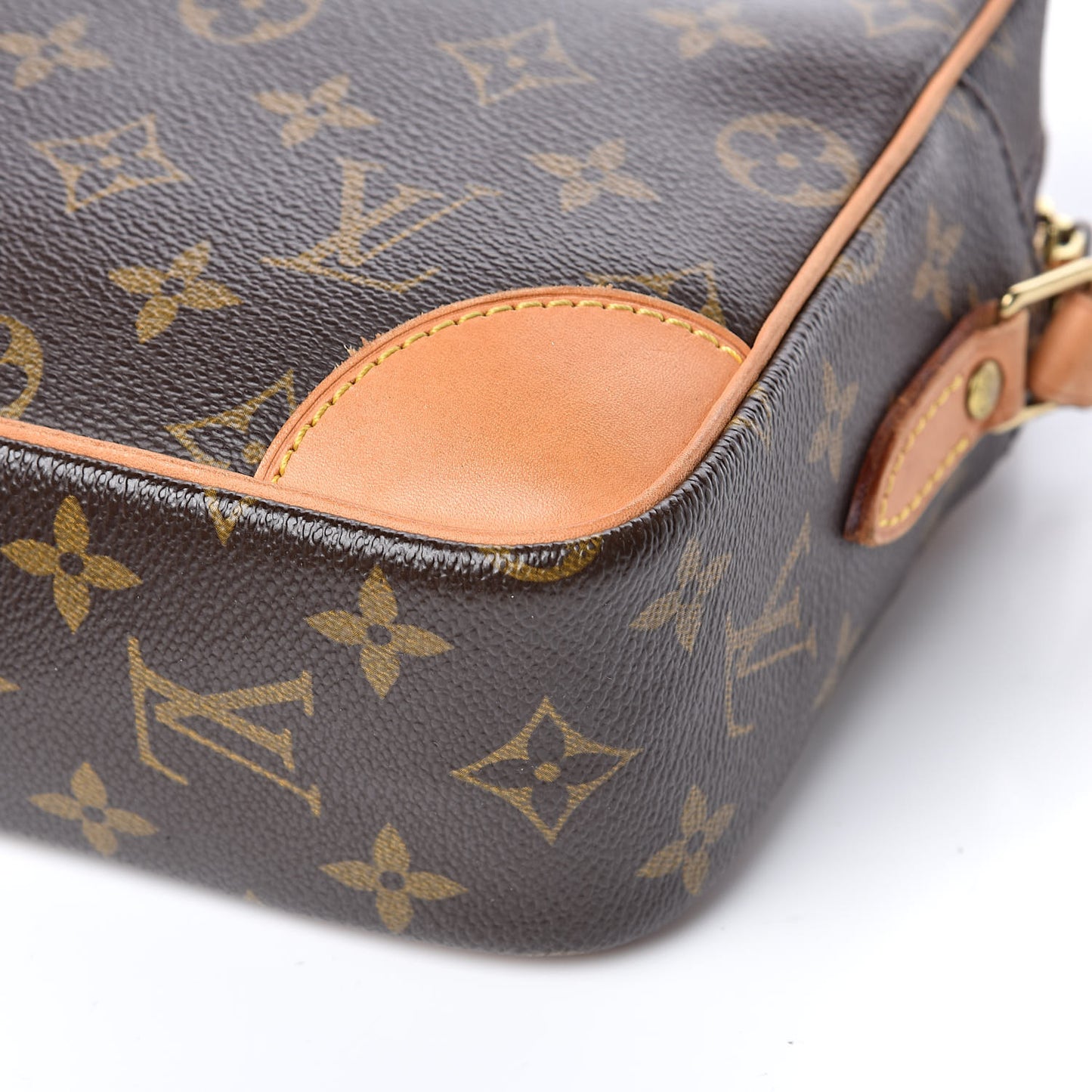 Monogram Trocadero 27