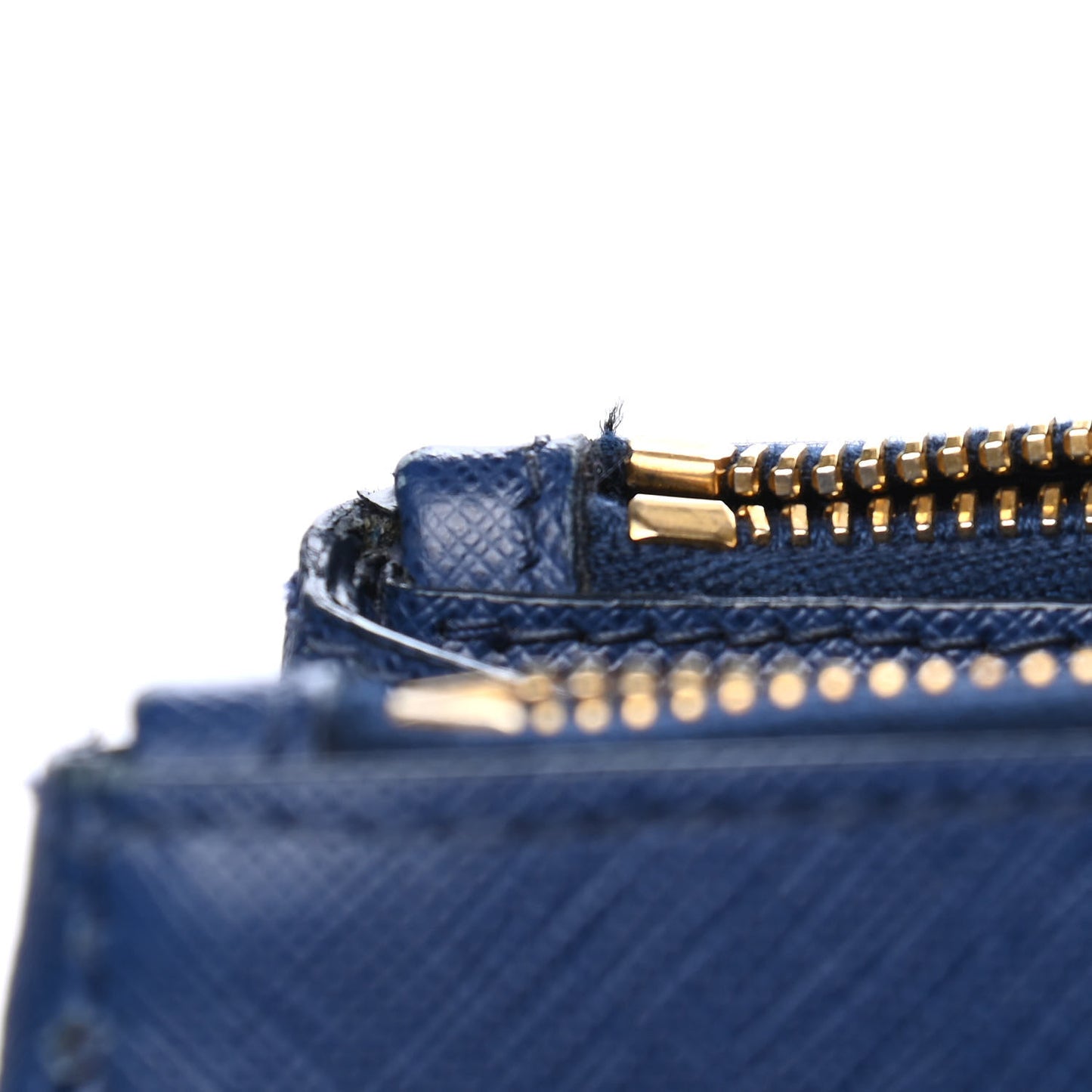 Saffiano Medium Galleria Double Zip Tote Bluette