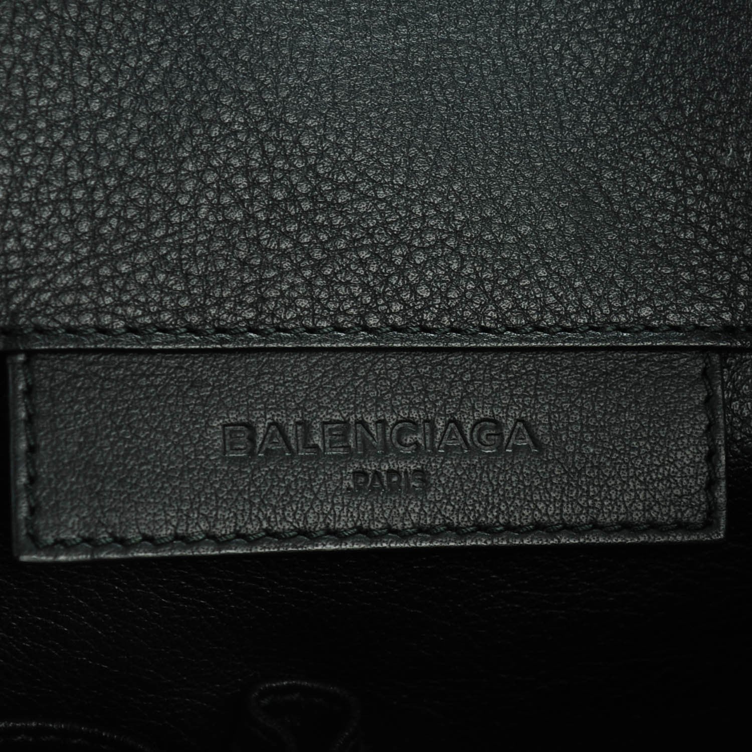 Balenciaga Veau Papier A5 Zip Around Tote Black 6 of 7