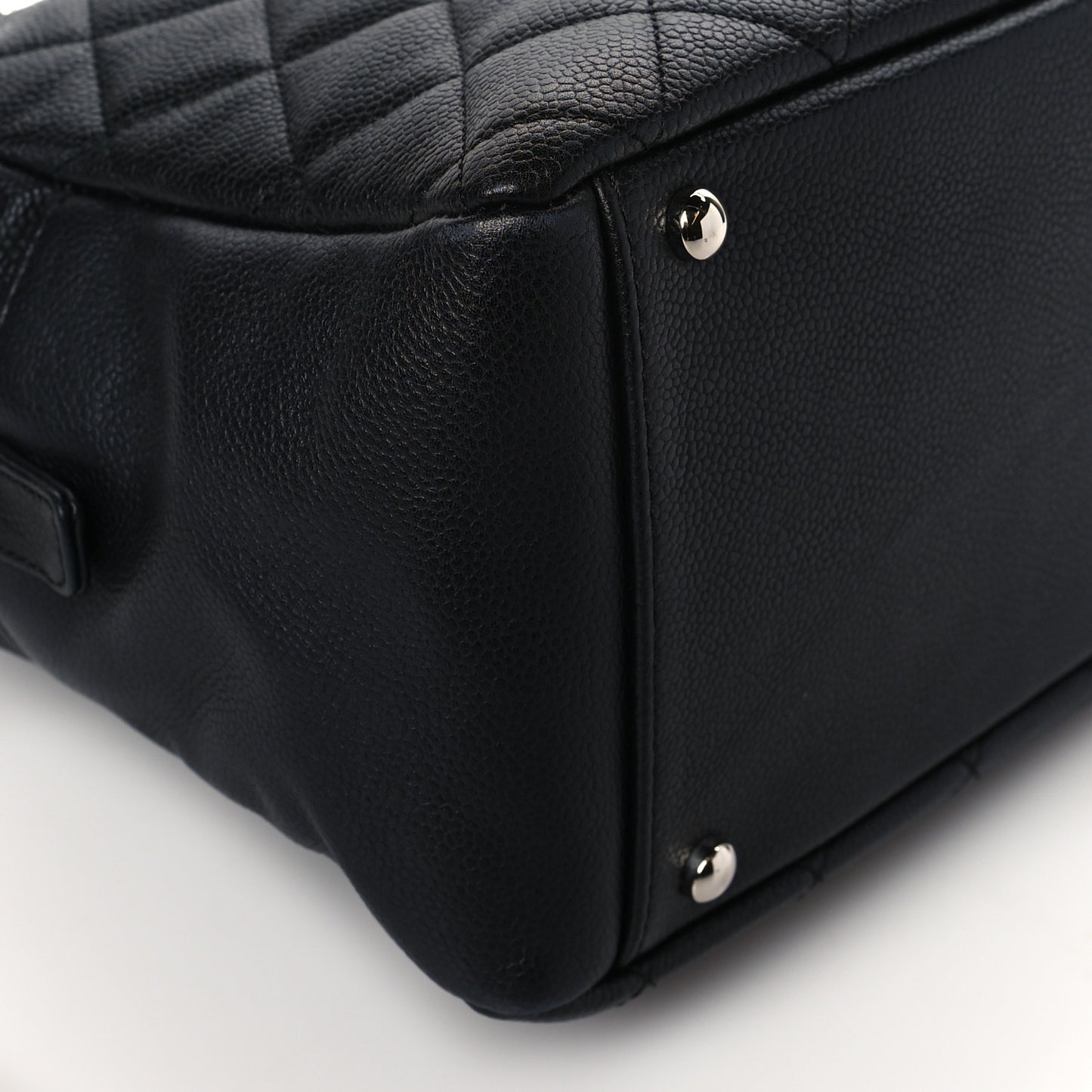 Caviar Quilted Petit Timeless Tote PTT Black