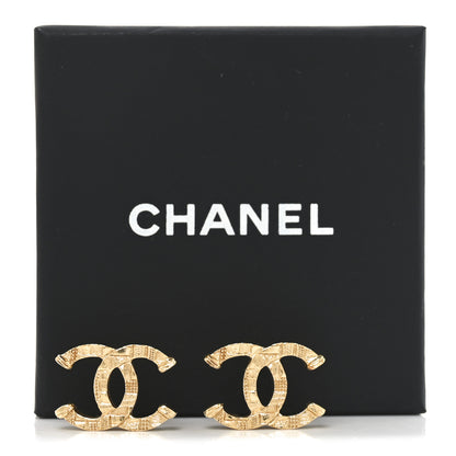 Chanel Metal Tweed Effect CC Earrings Gold 4 of 4