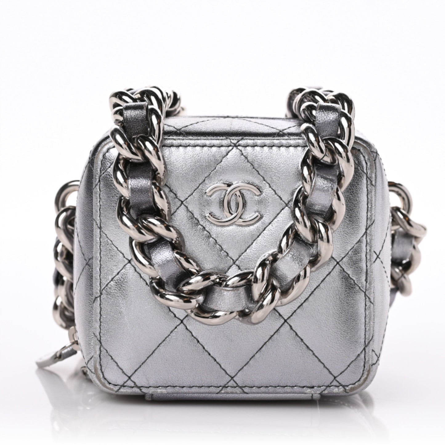 Metallic Lambskin Quilted Like A Wallet Clutch With Chain Silver