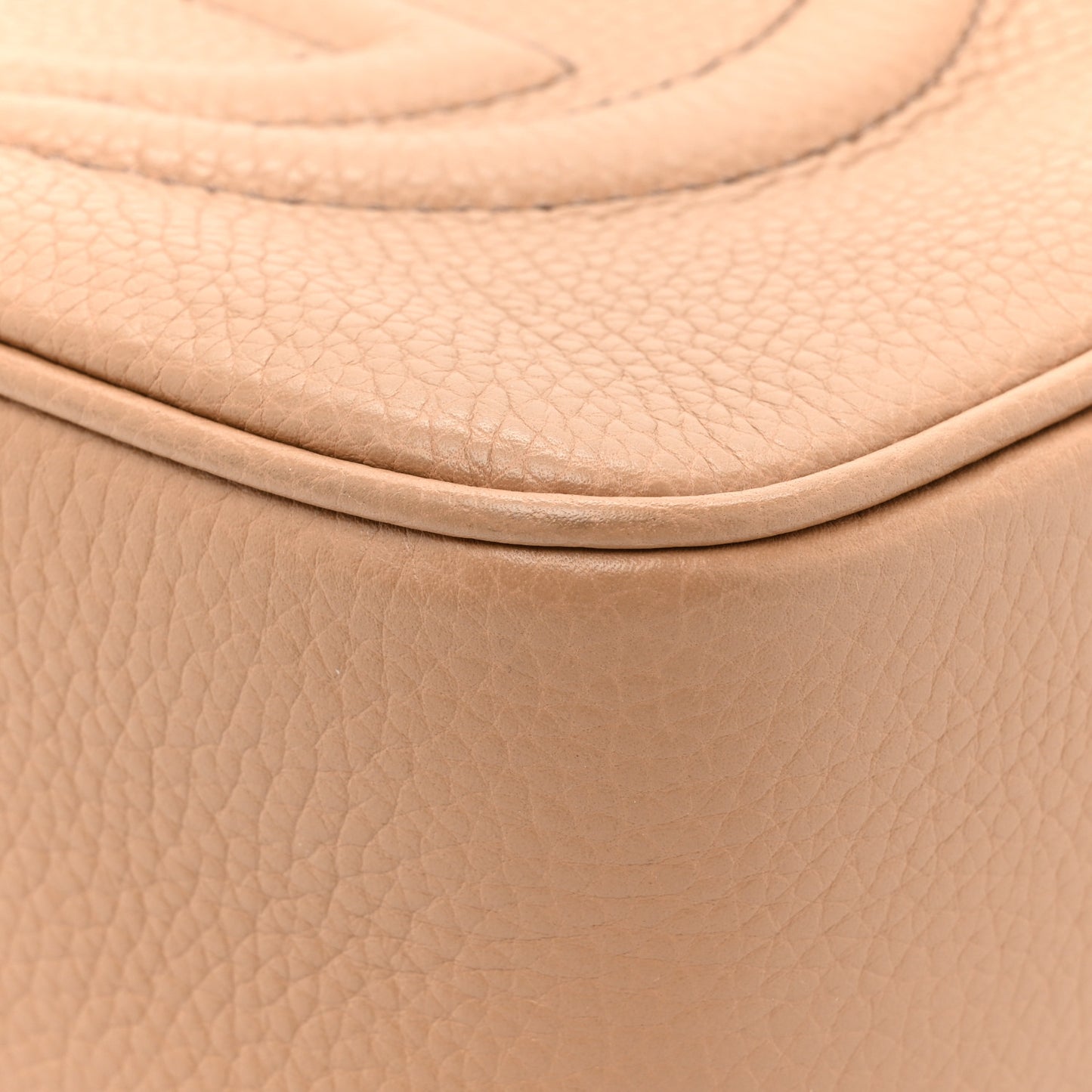 Pebbled Calfskin Small Soho Disco Bag Camelia