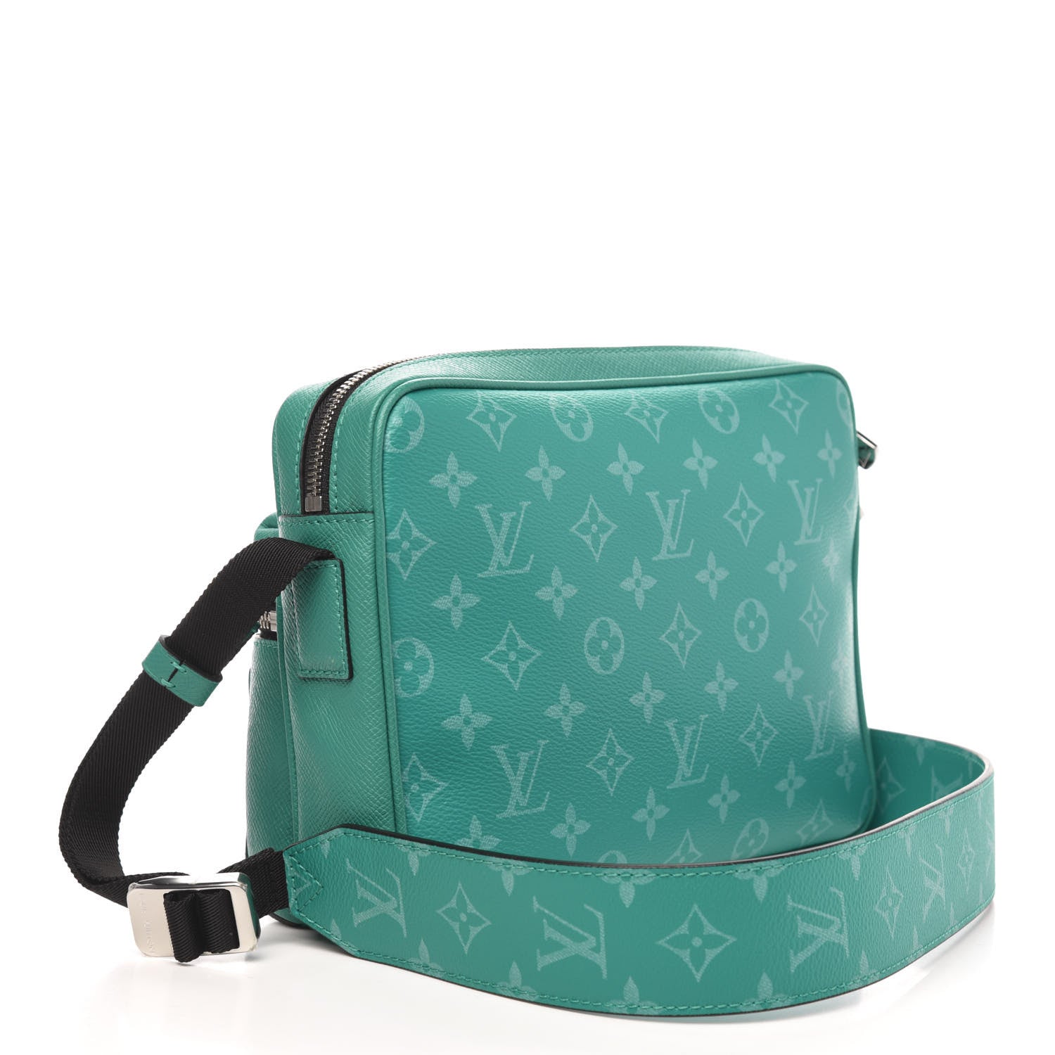 Louis Vuitton Taiga Monogram Outdoor Messenger Vert 3 of 9