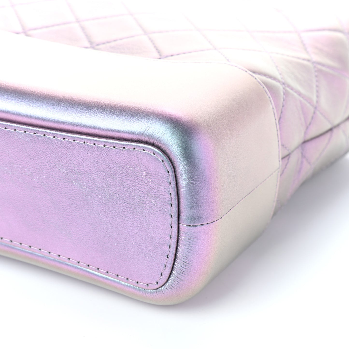 Iridescent Lambskin Calfskin Quilted Medium Gabrielle Hobo Light Purple