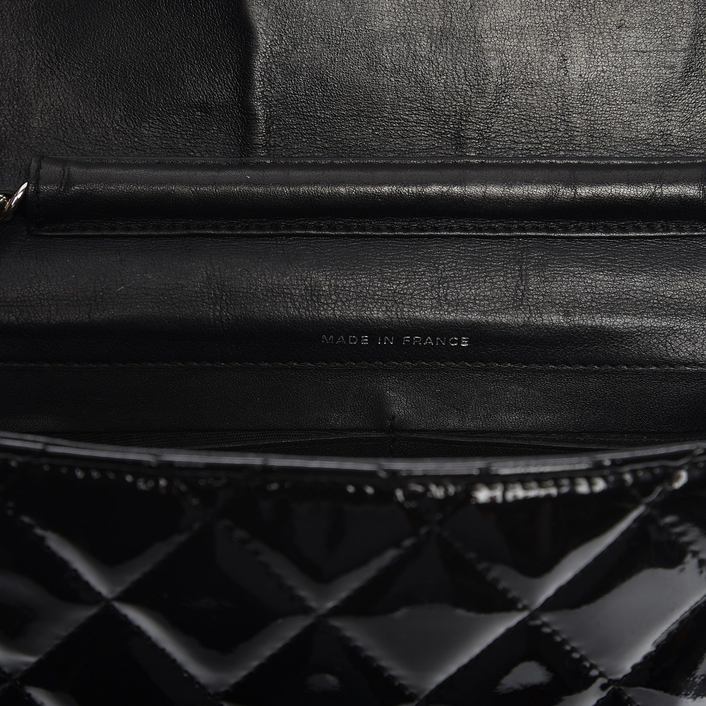 Patent Quilted Brilliant Wallet On Chain WOC Black