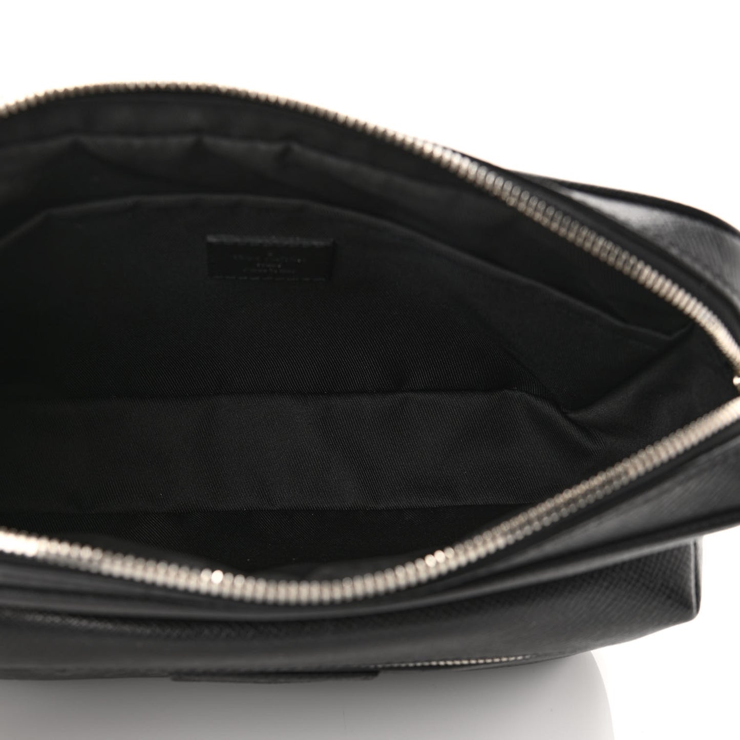 Taiga Monogram Eclipse Outdoor Messenger Black