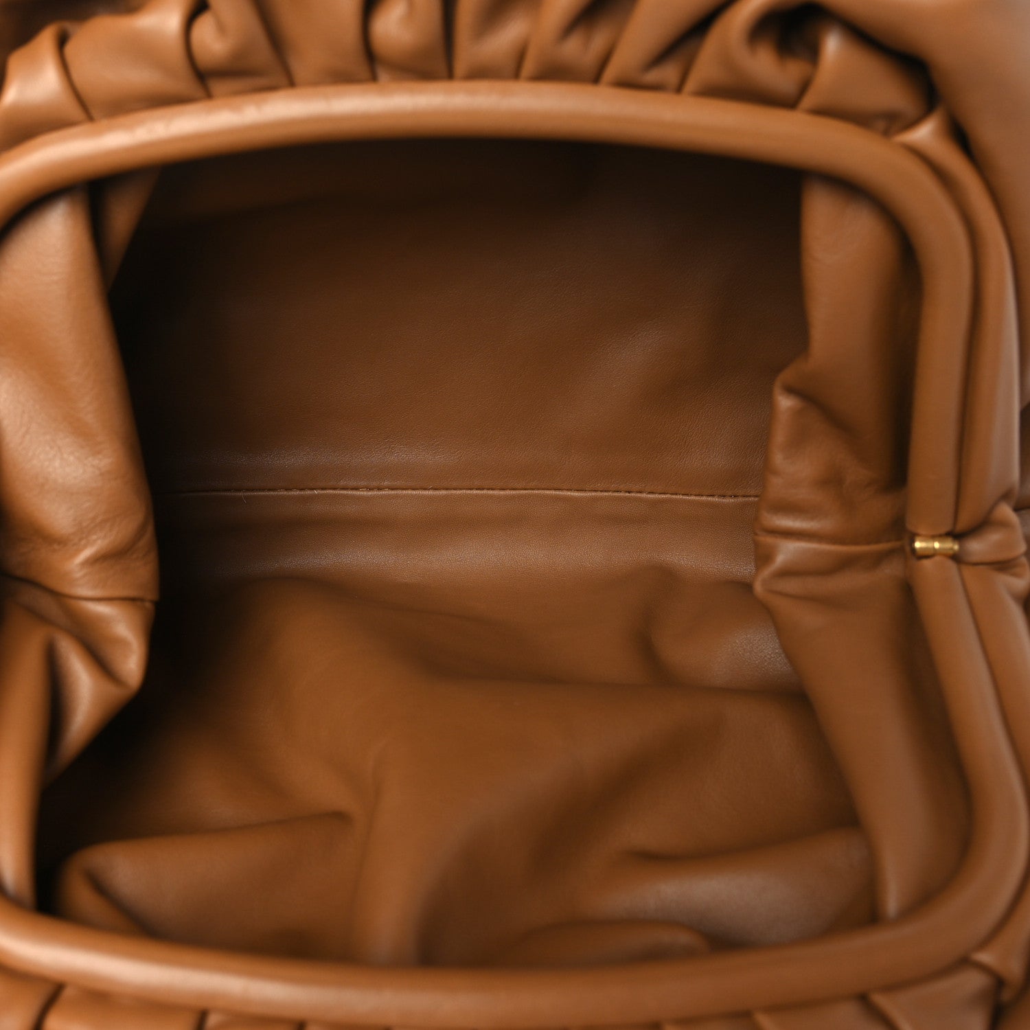 Bottega Veneta Smooth Butter Calf The Pouch Oversized Clutch Cammello 5 of 10