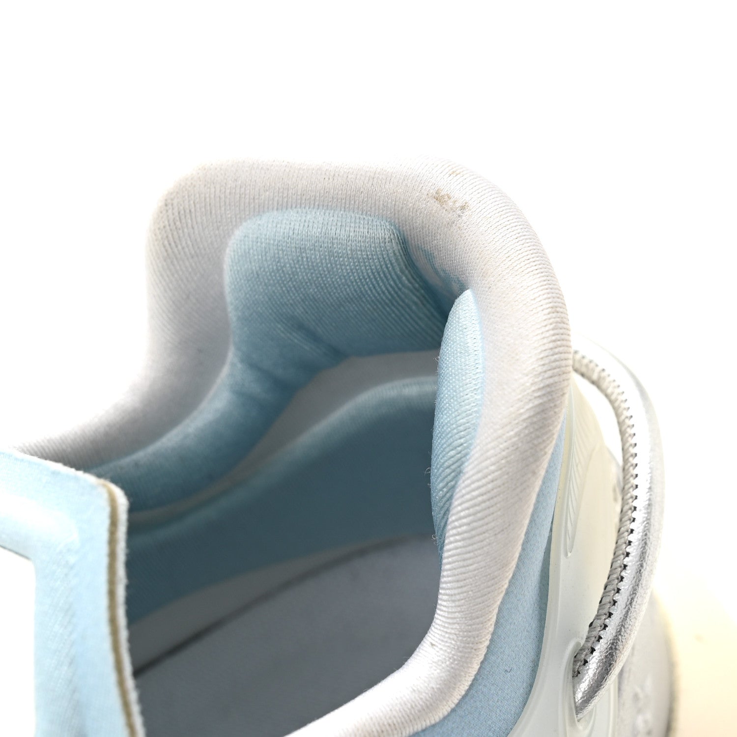 Louis Vuitton Patent Calfskin Technical Mesh Monogram Run 55 Sneakers 37 Bleu Clair 13 of 13