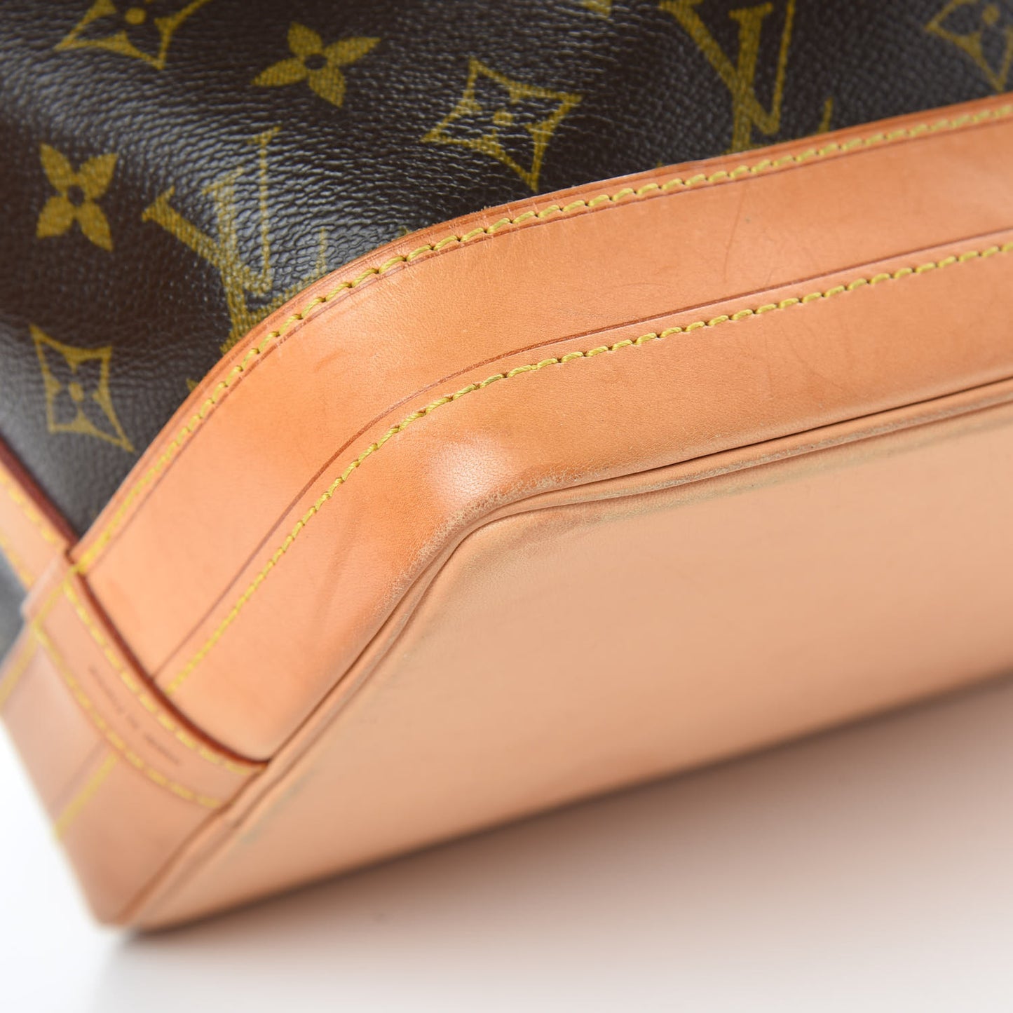 Monogram Noe