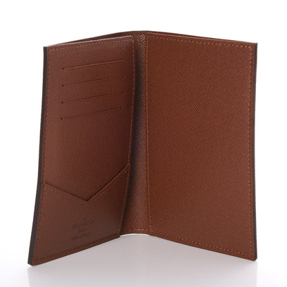 Louis Vuitton Monogram Passport Cover 5 of 7