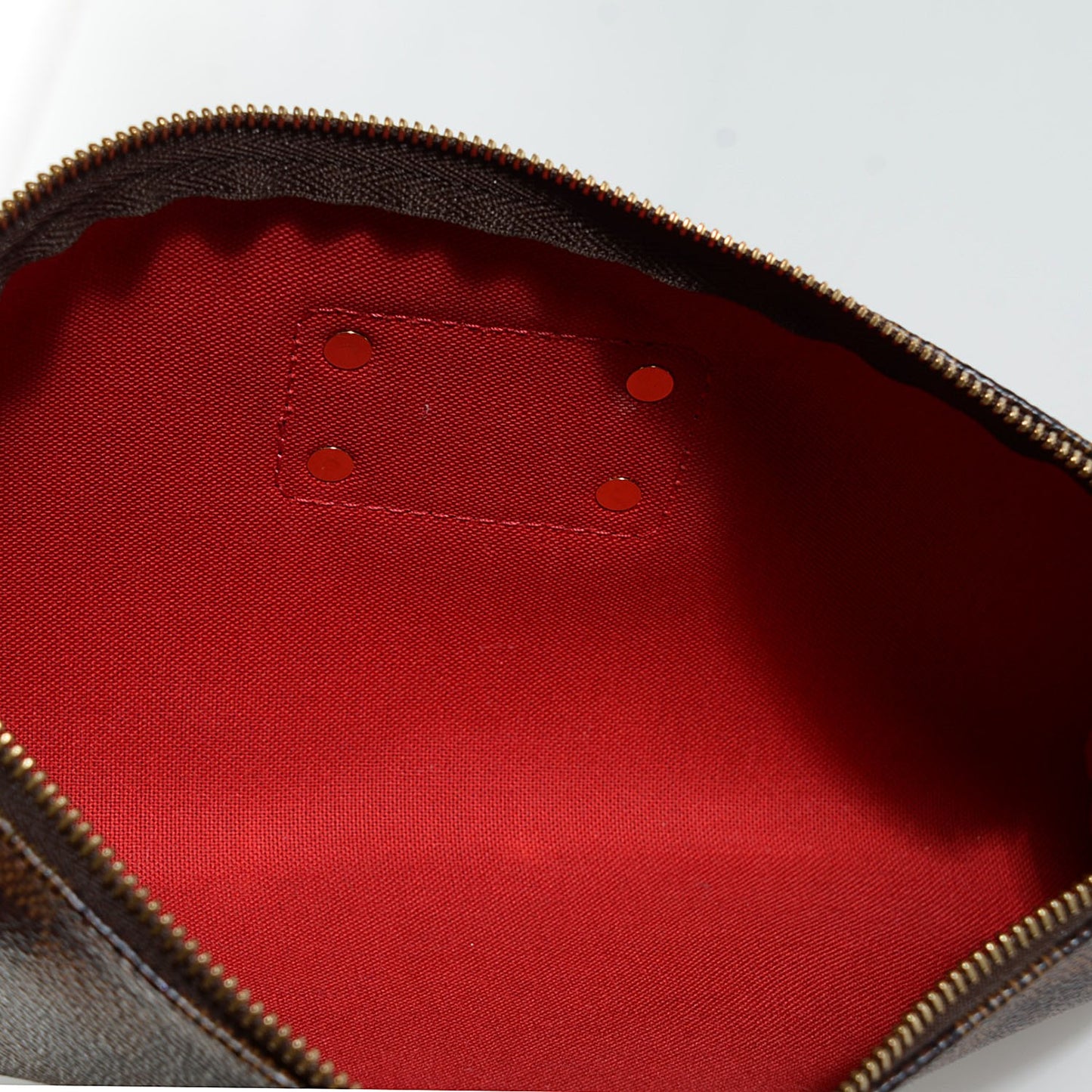 Damier Ebene Eva Clutch