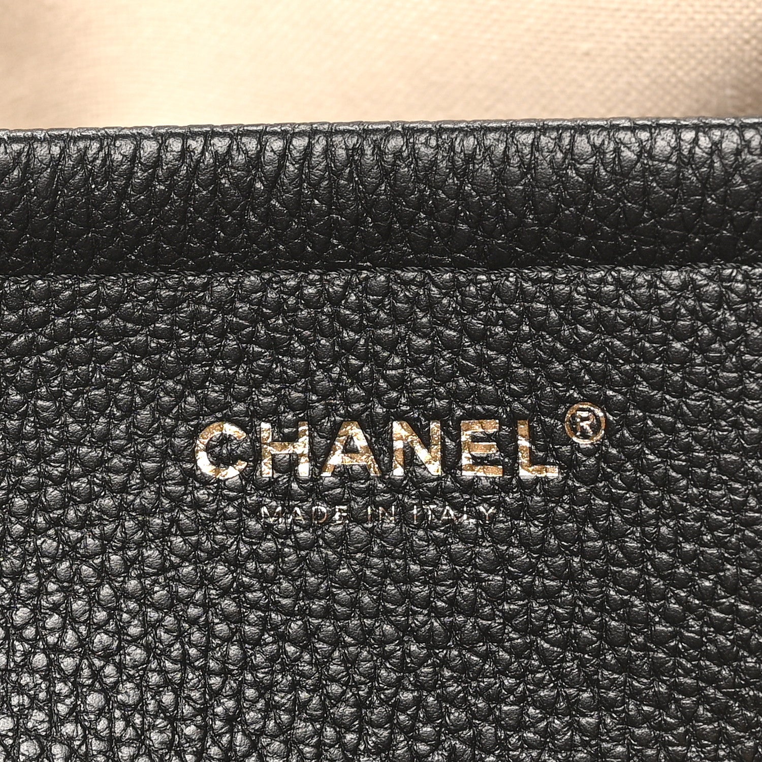 Chanel Grained Calfskin Boucle Urban Essentials Small Shopping Bag Ecru Black 5 of 9