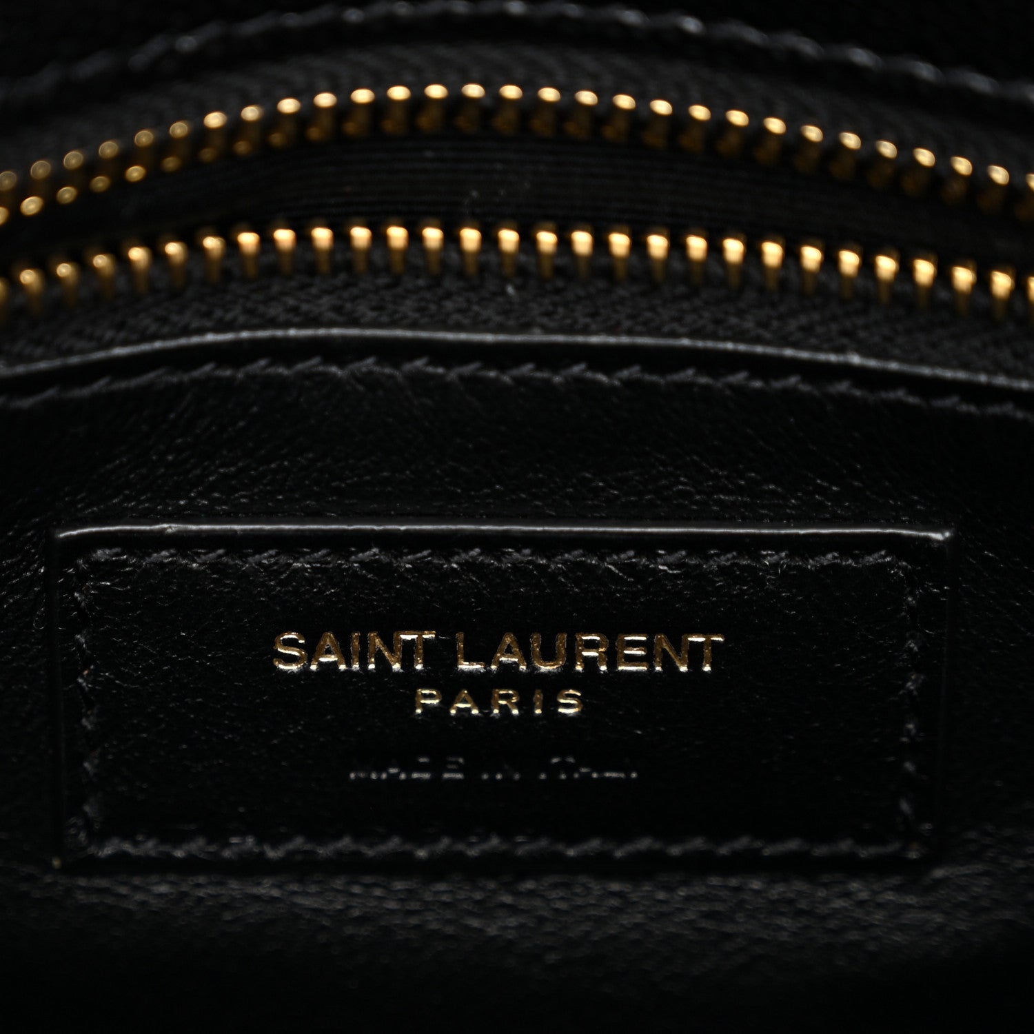 Saint Laurent Grain De Poudre Monogram Cassandra Clasp Bag Black 6 of 11