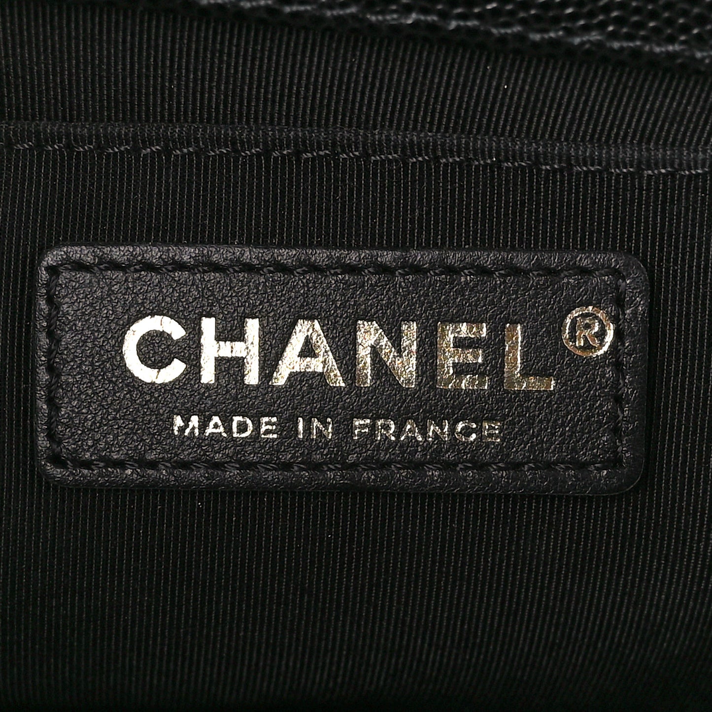 Caviar Quilted Medium Boy Flap Black