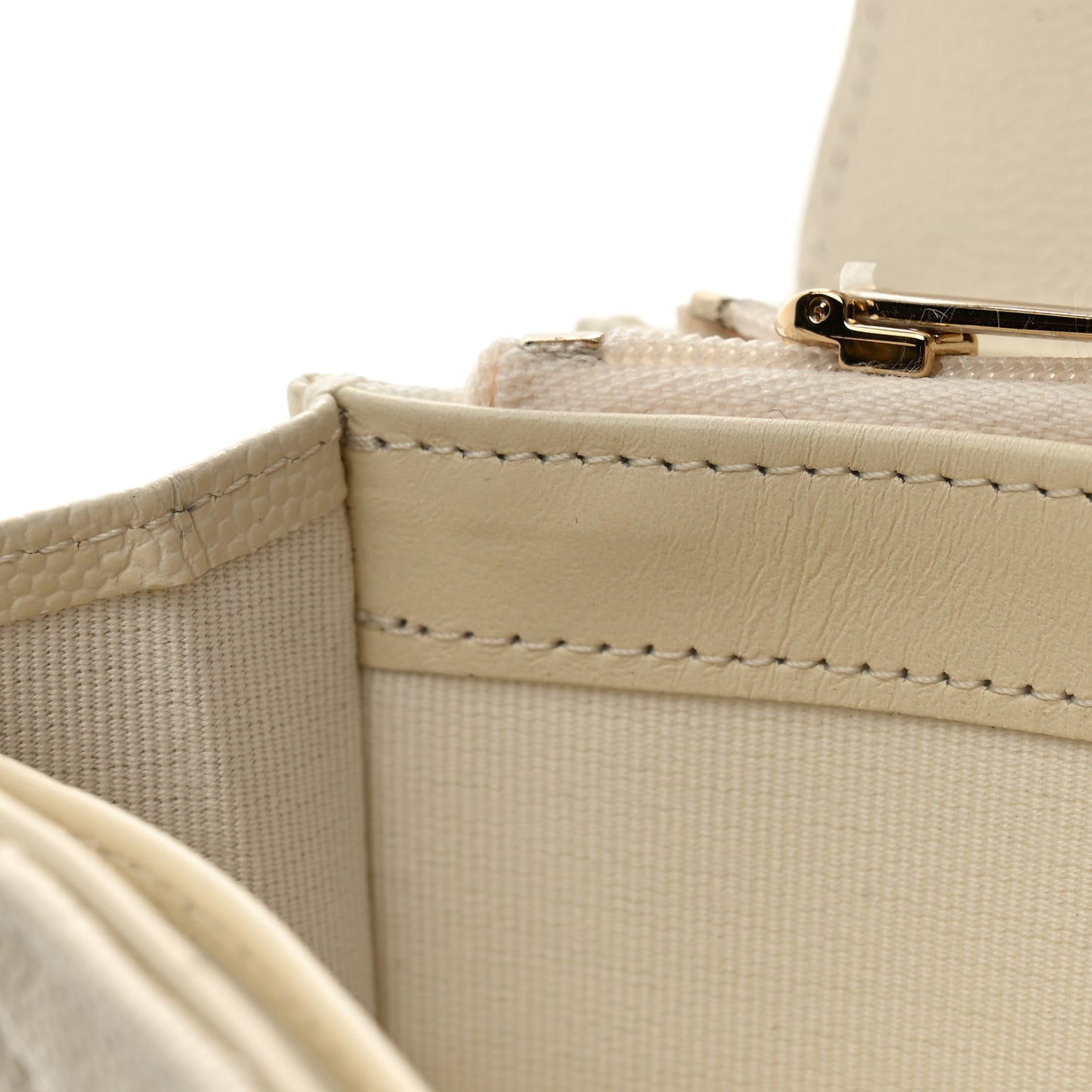 Caviar Quilted Large Gusset Flap Wallet White