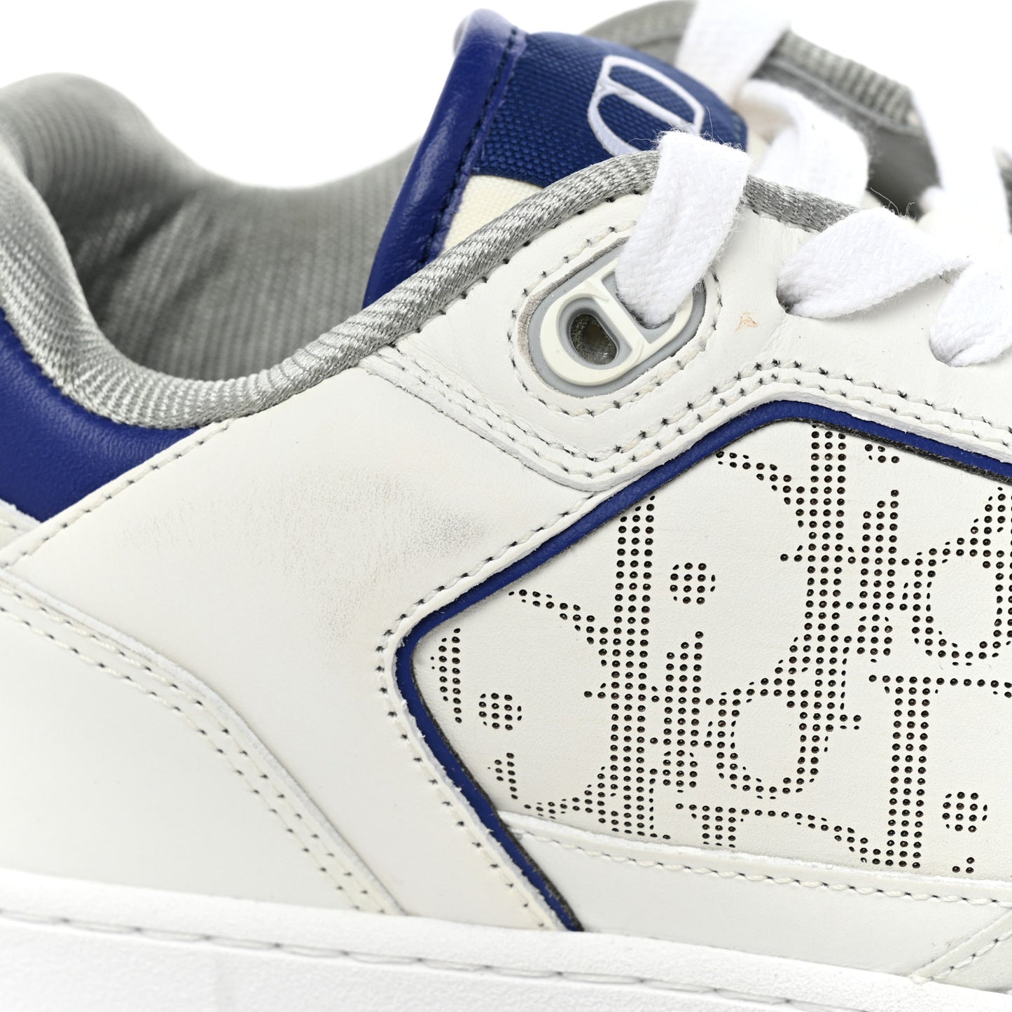 Smooth Calfskin Oblique Galaxy Perforated Mens B27 Low Top Sneakers 40 White Blue