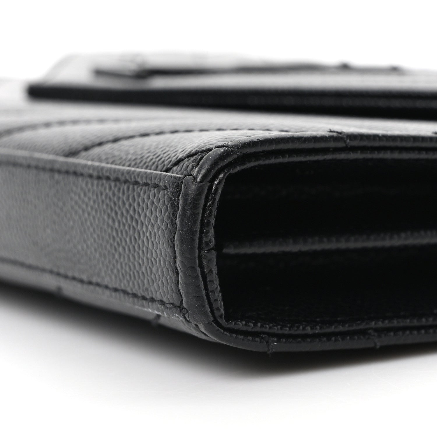 Saint Laurent Grain De Poudre Matelasse Chevron Monogram Monochrome Chain Wallet Black 16 of 17