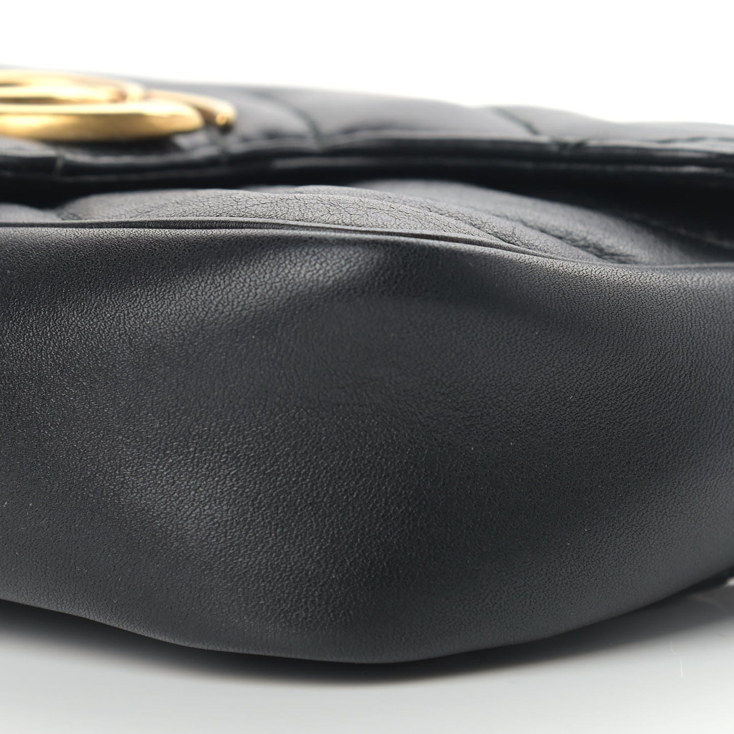 Calfskin Matelasse Super Mini GG Marmont Shoulder Bag Black