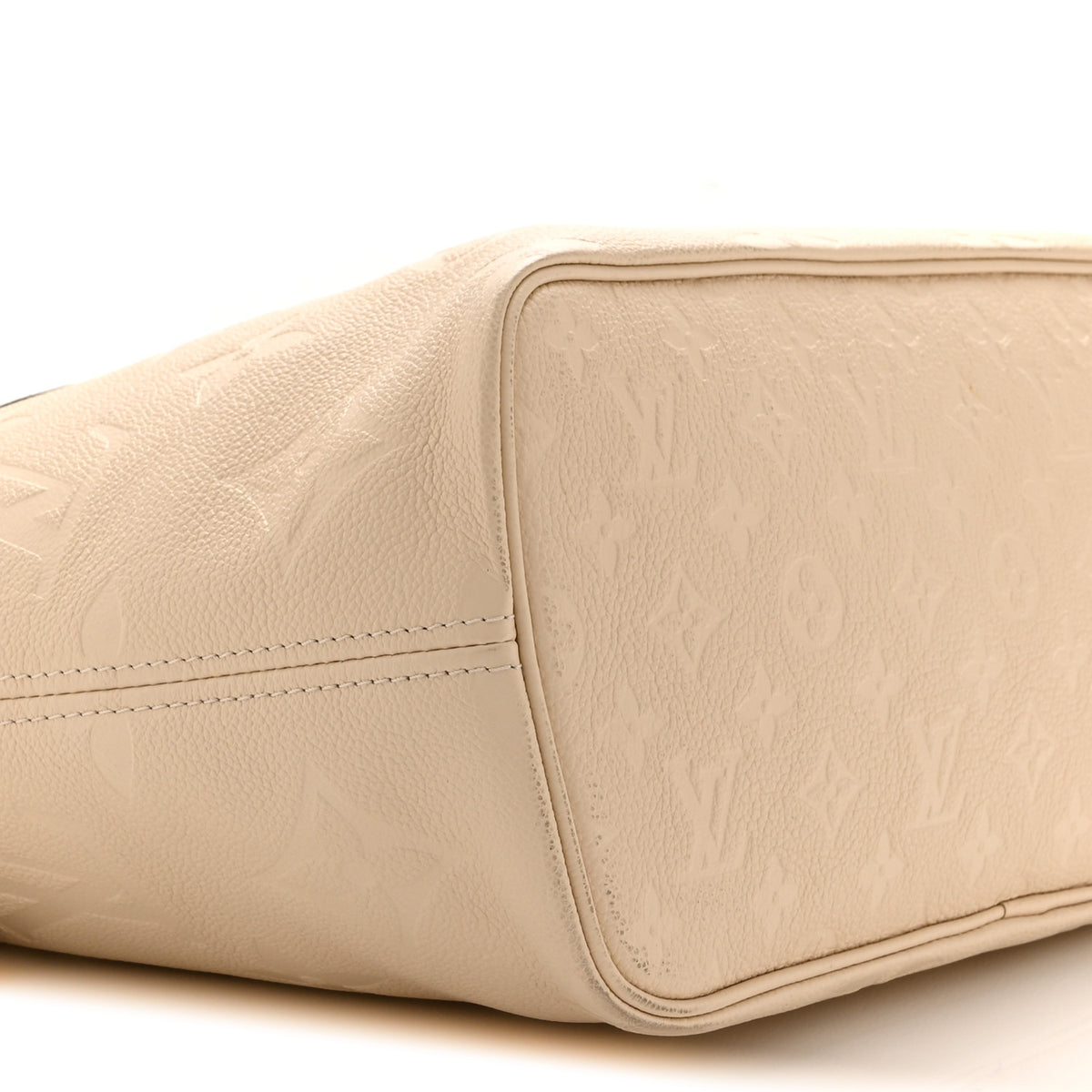 Empreinte Monogram Giant Neverfull MM Cream