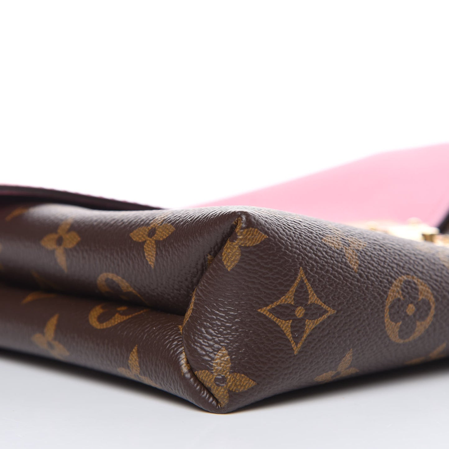 Monogram Pallas Chain Fizzy