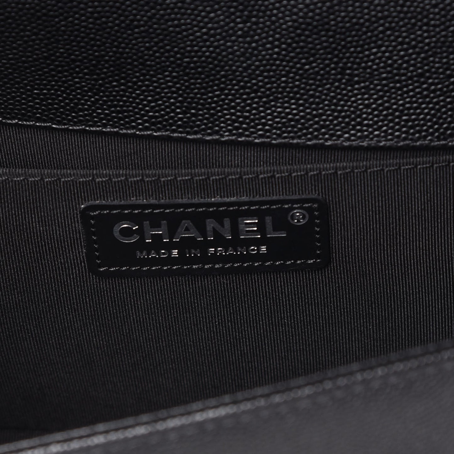 Caviar Quilted Medium Boy Flap Black