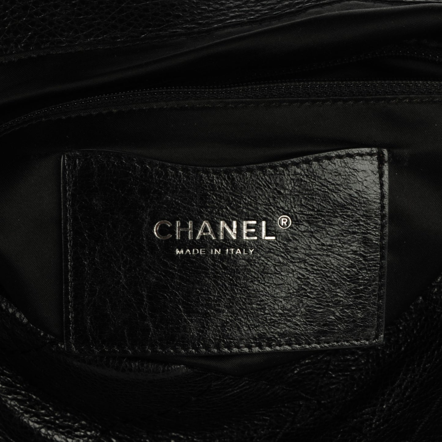 Glazed Calfskin XL On The Road Flap Black