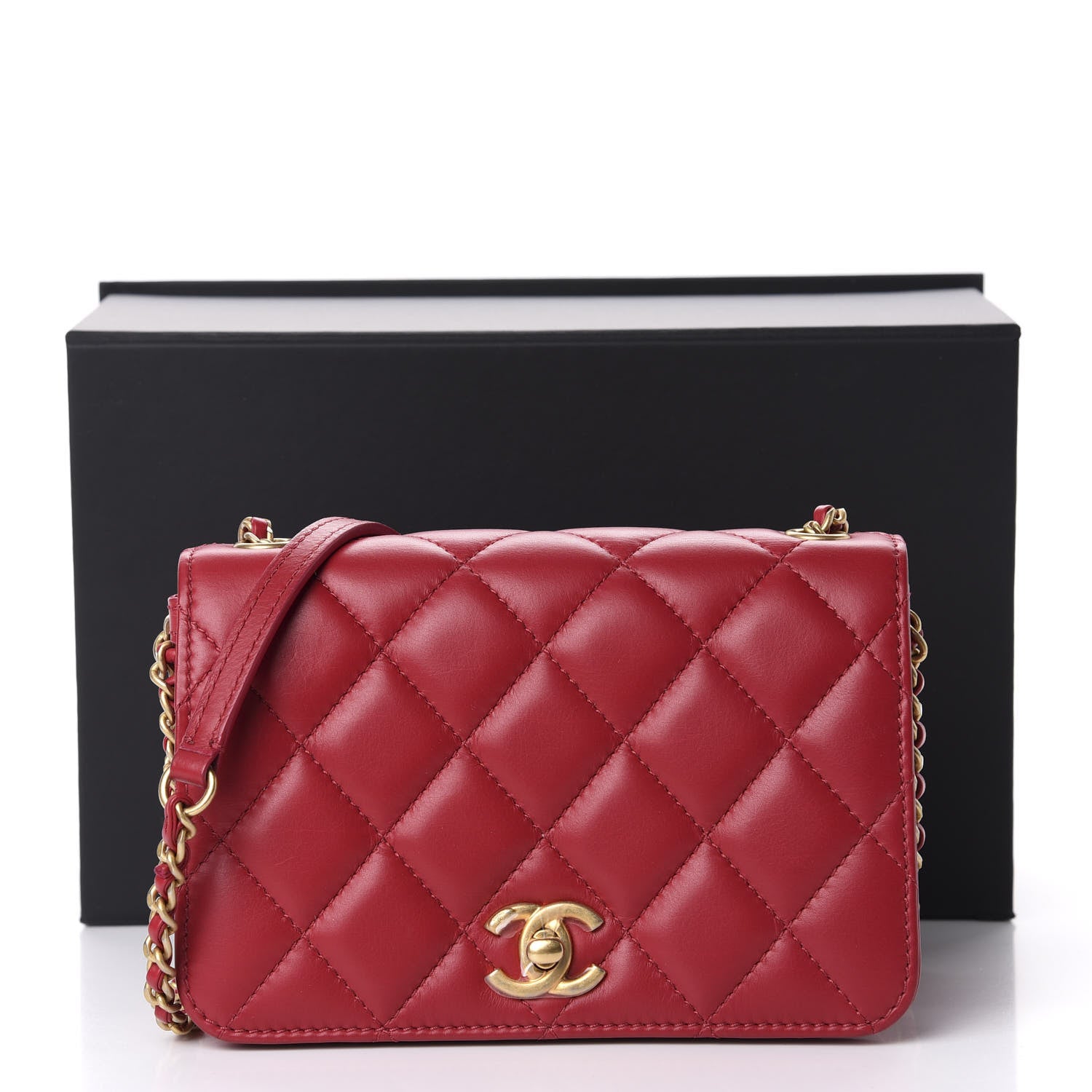 Chanel Lambskin Quilted CC Flap Red 11 of 11