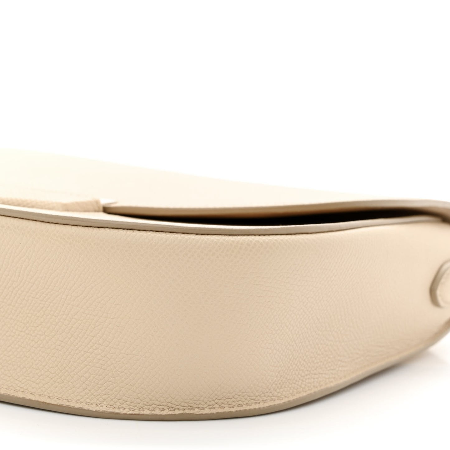 Grained Calfskin Medium Trotteur Light Taupe