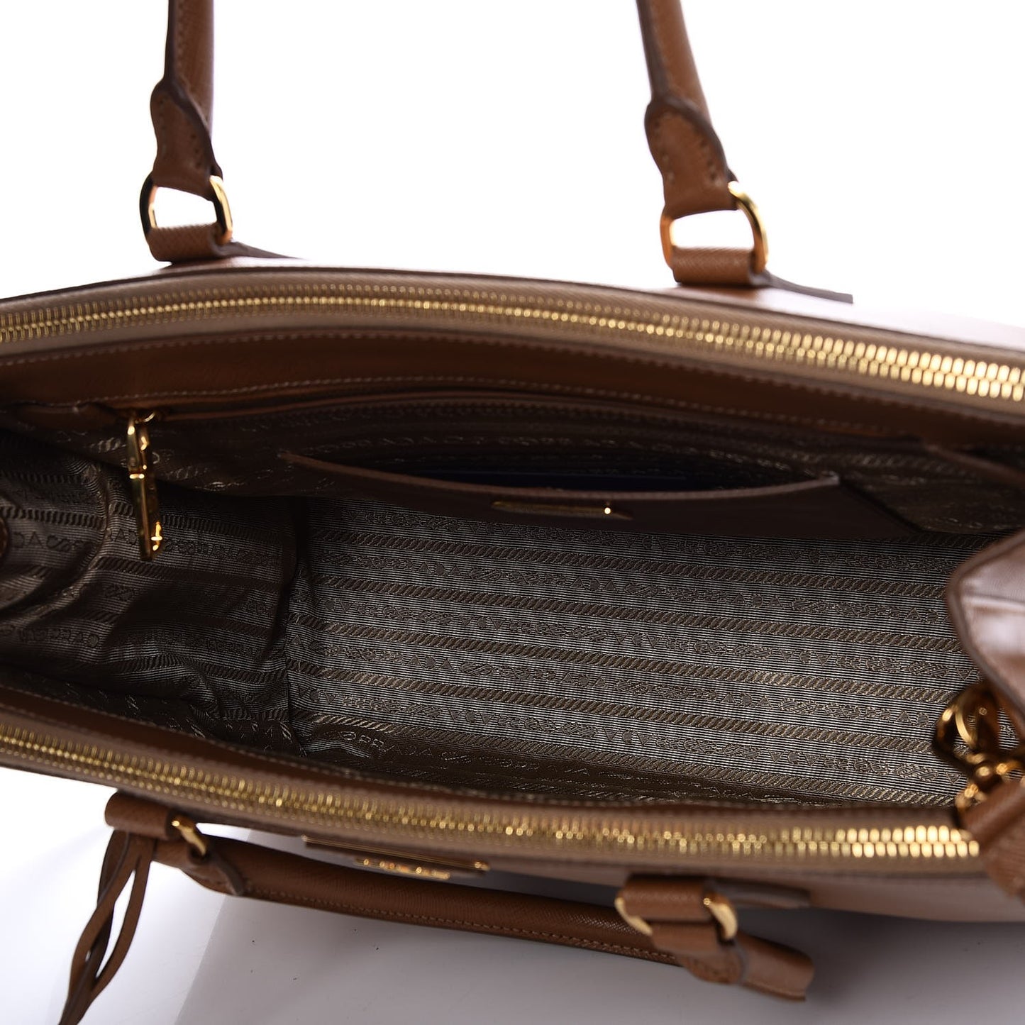 Saffiano Medium Galleria Double Zip Tote Caramel