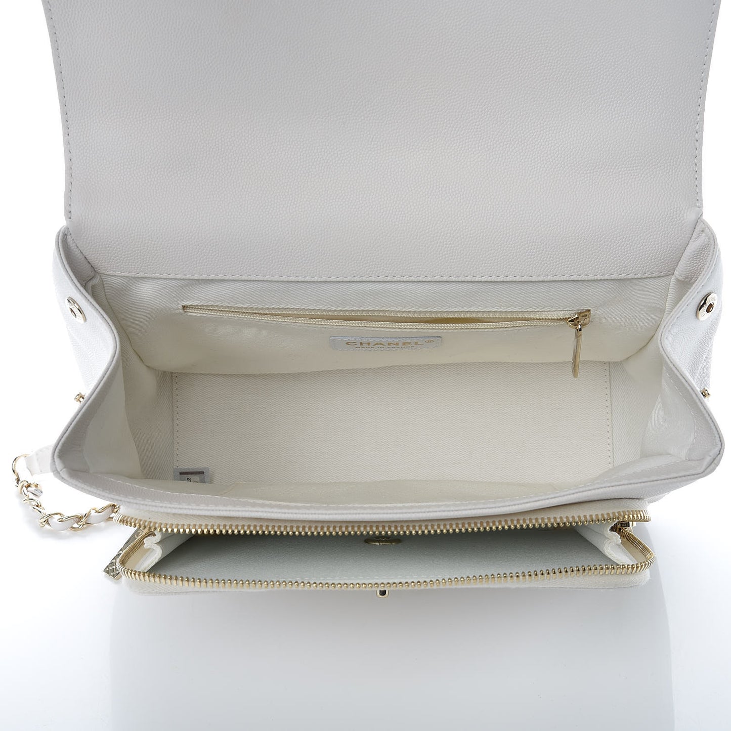 Caviar Quilted Large Business Affinity Flap White