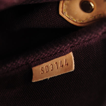 Louis Vuitton Monogram Favorite PM 8 of 9