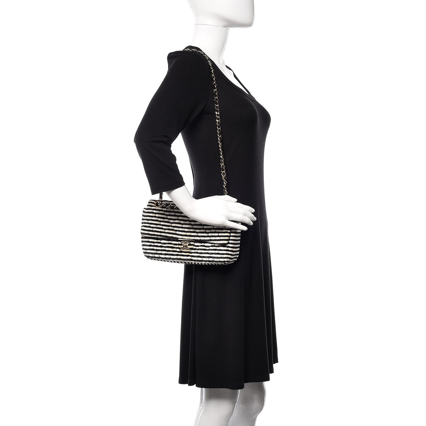 Velvet Quilted Medium Flap Black White