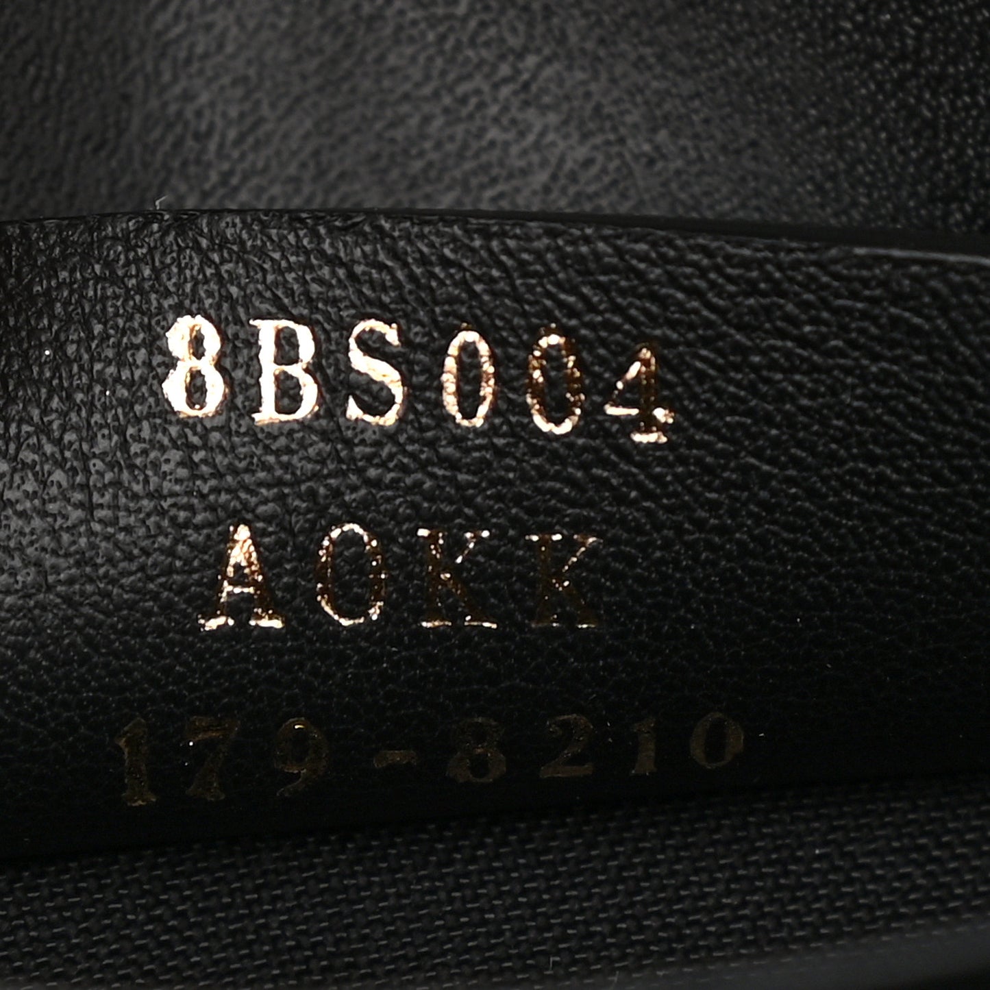 Vitello Liberty Lucido F is Fendi Wallet on Chain Black