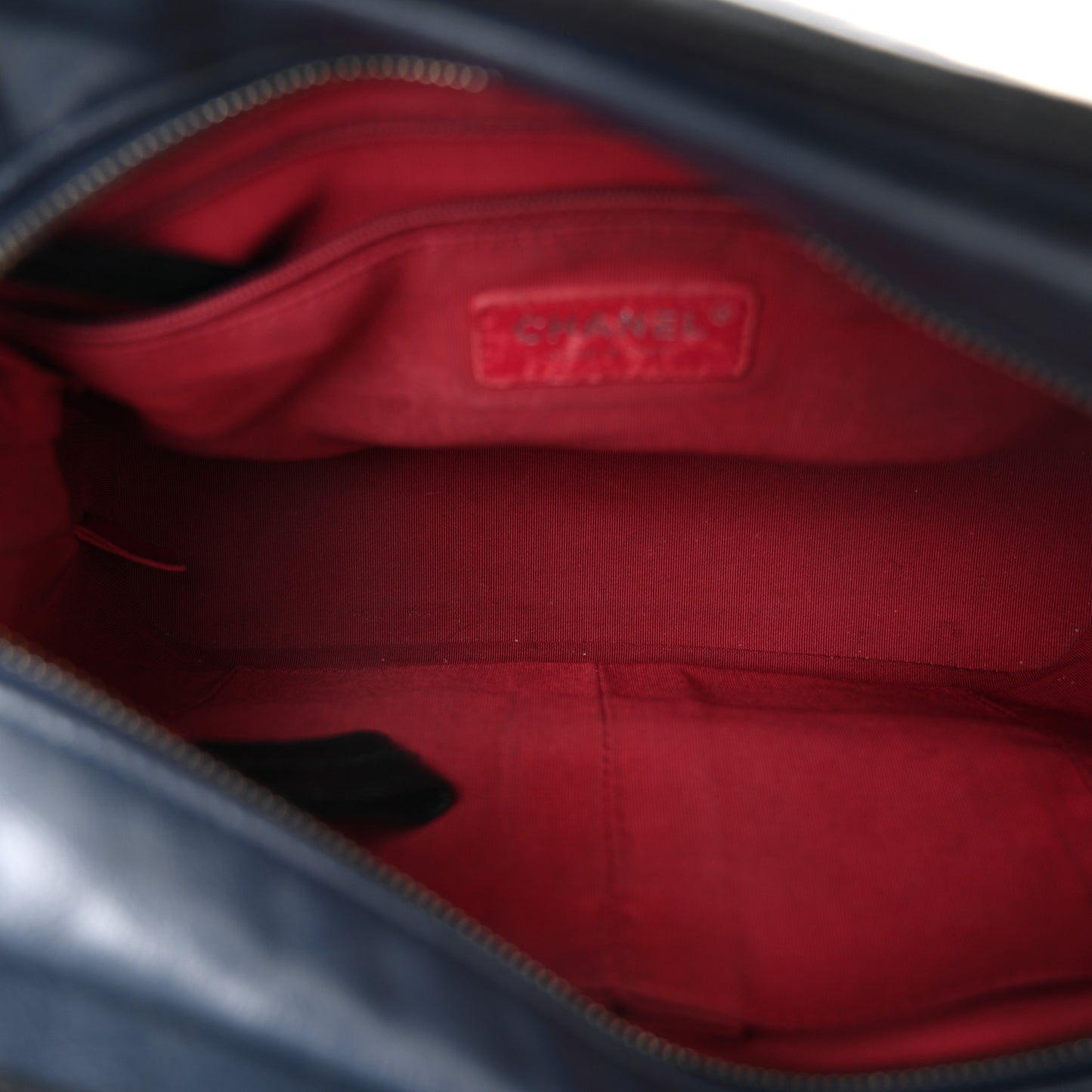 Aged Calfskin Quilted Medium Gabrielle Hobo Navy Black