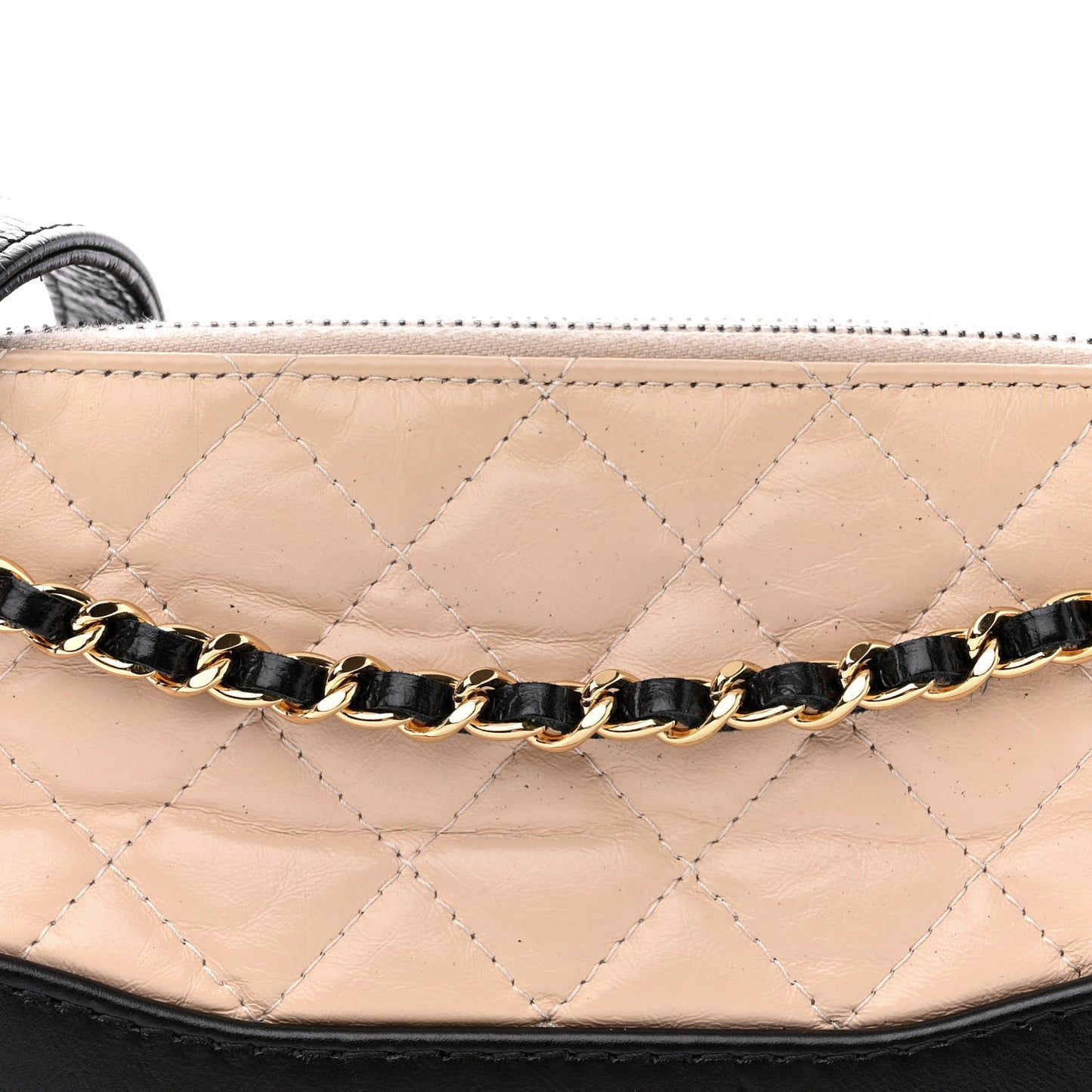 Aged Calfskin Quilted Small Gabrielle Clutch With Chain Beige Black