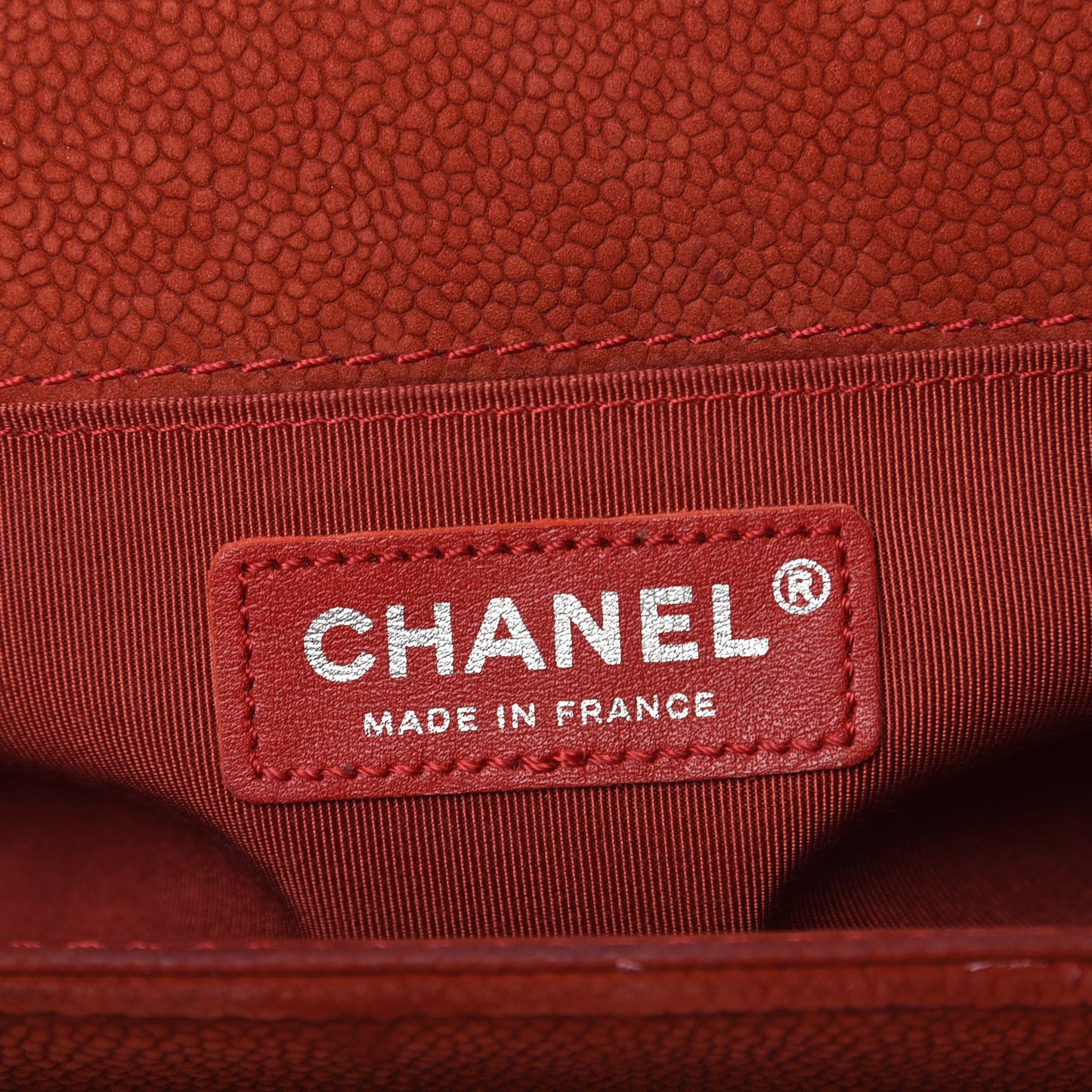 Iridescent Caviar Quilted Medium Boy Flap Red